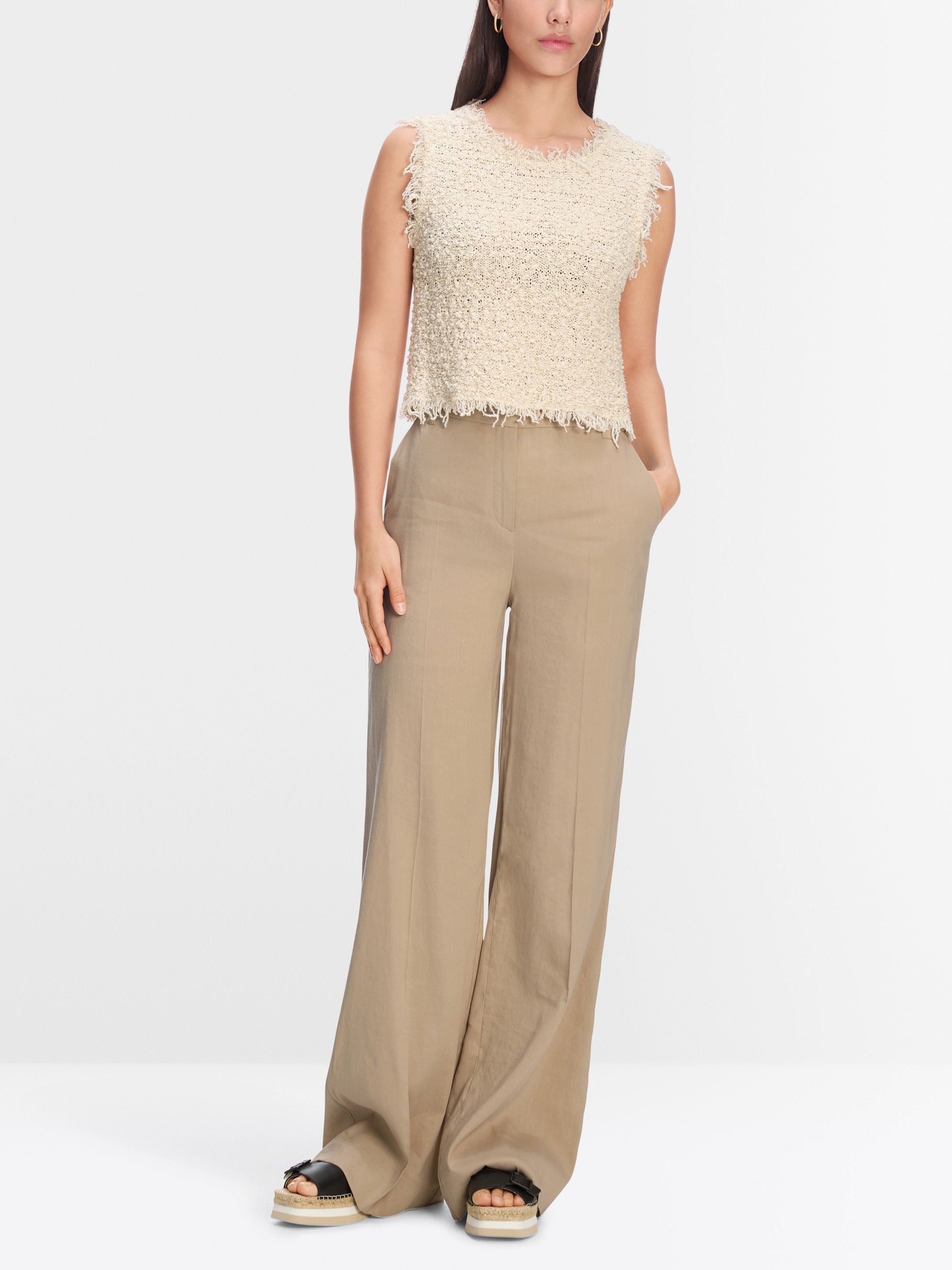 Marc Cain_Waukee with Linen_YC 81.60 W70_608_01