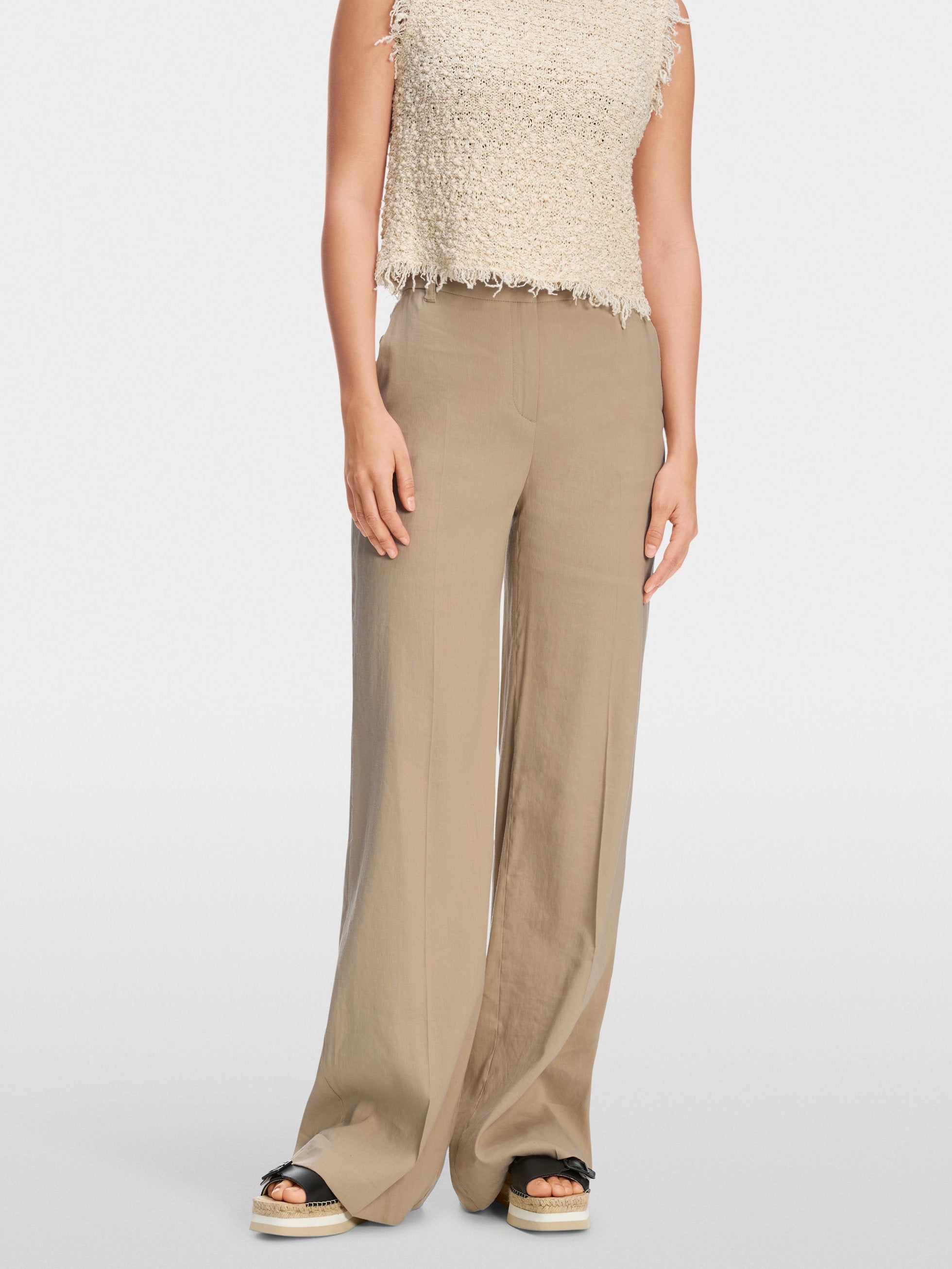 Marc Cain_Waukee with Linen_YC 81.60 W70_608_07