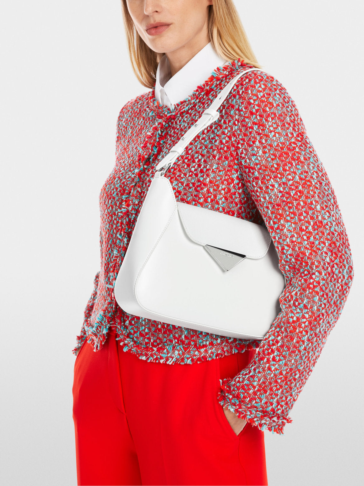 Marc Cain_Shoulder Bag with Metal Fastener_YC TI.07 L19_100_01