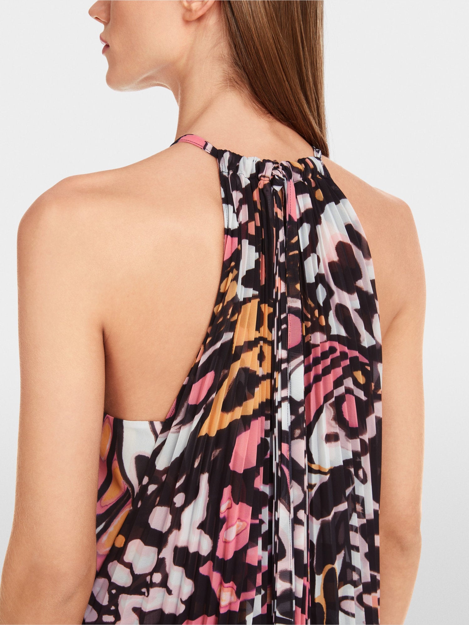 Marc Cain_Maxi Dress in Butterfly Design_YC 21.10 W23_236_03