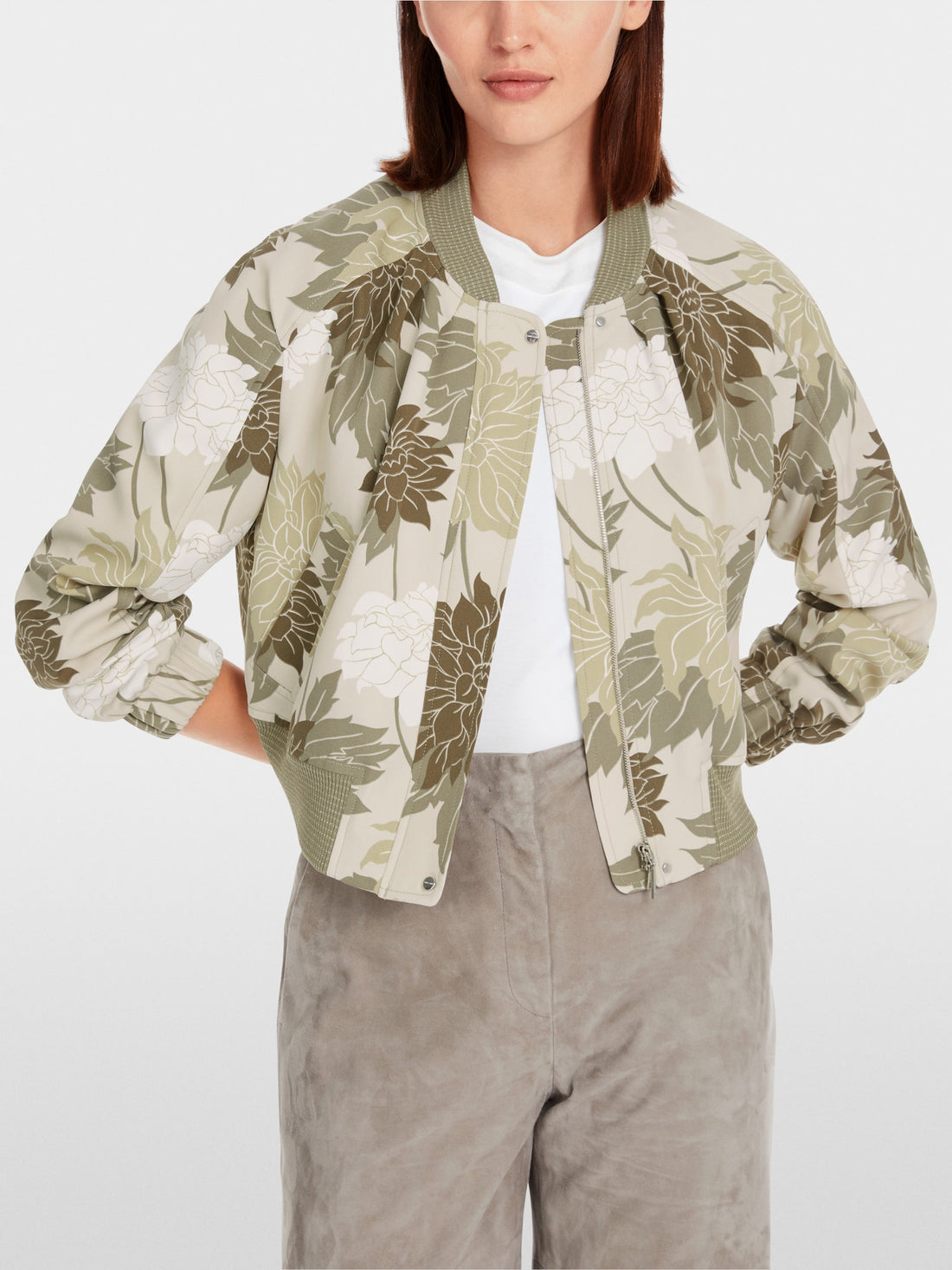 Jacket with Floral Pattern_YC 31.08 W16_127_06