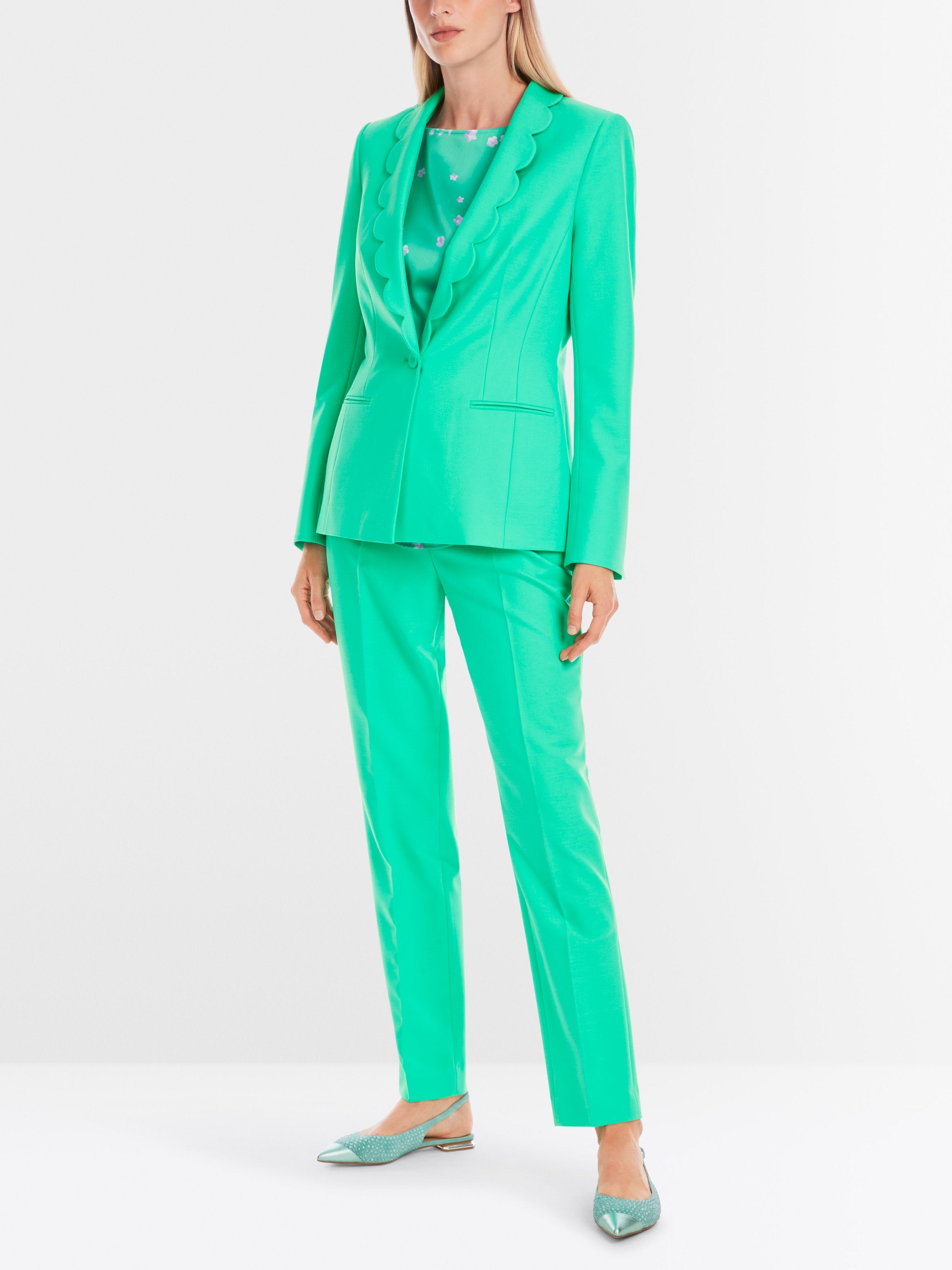 Marc Cain_Fitted Blazer with Fancy Lapels_YG 34.14 W20_565_02