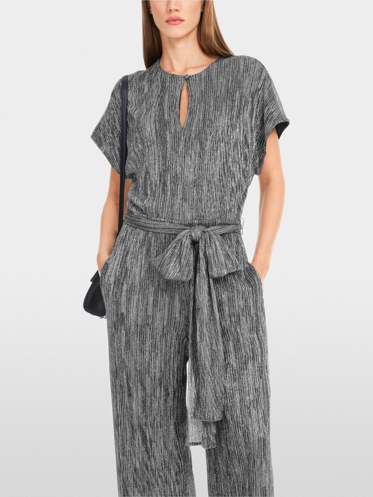 Jumpsuit Made of Metallic Jersey_YG 29.01 J01_800_05