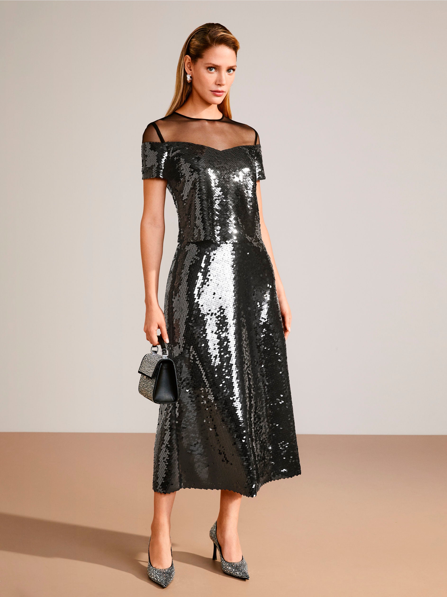 Calf-Length Sequin Skirt_YG 71.01 W03_900_07