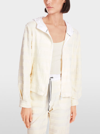 Marc Cain_Jacket with "Summer-To-Go" Statement_YS 31.26 J73_113_07