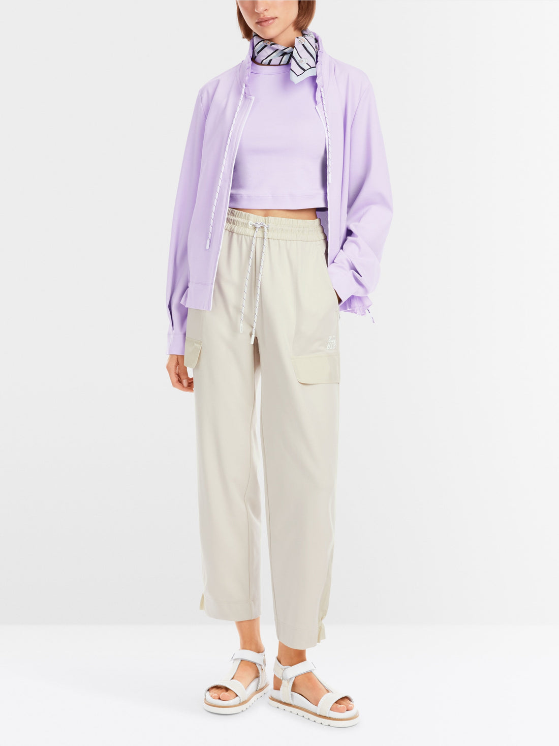 Marc Cain_Roye in The Latest Utility Style_YS 81.67 J54_183_01