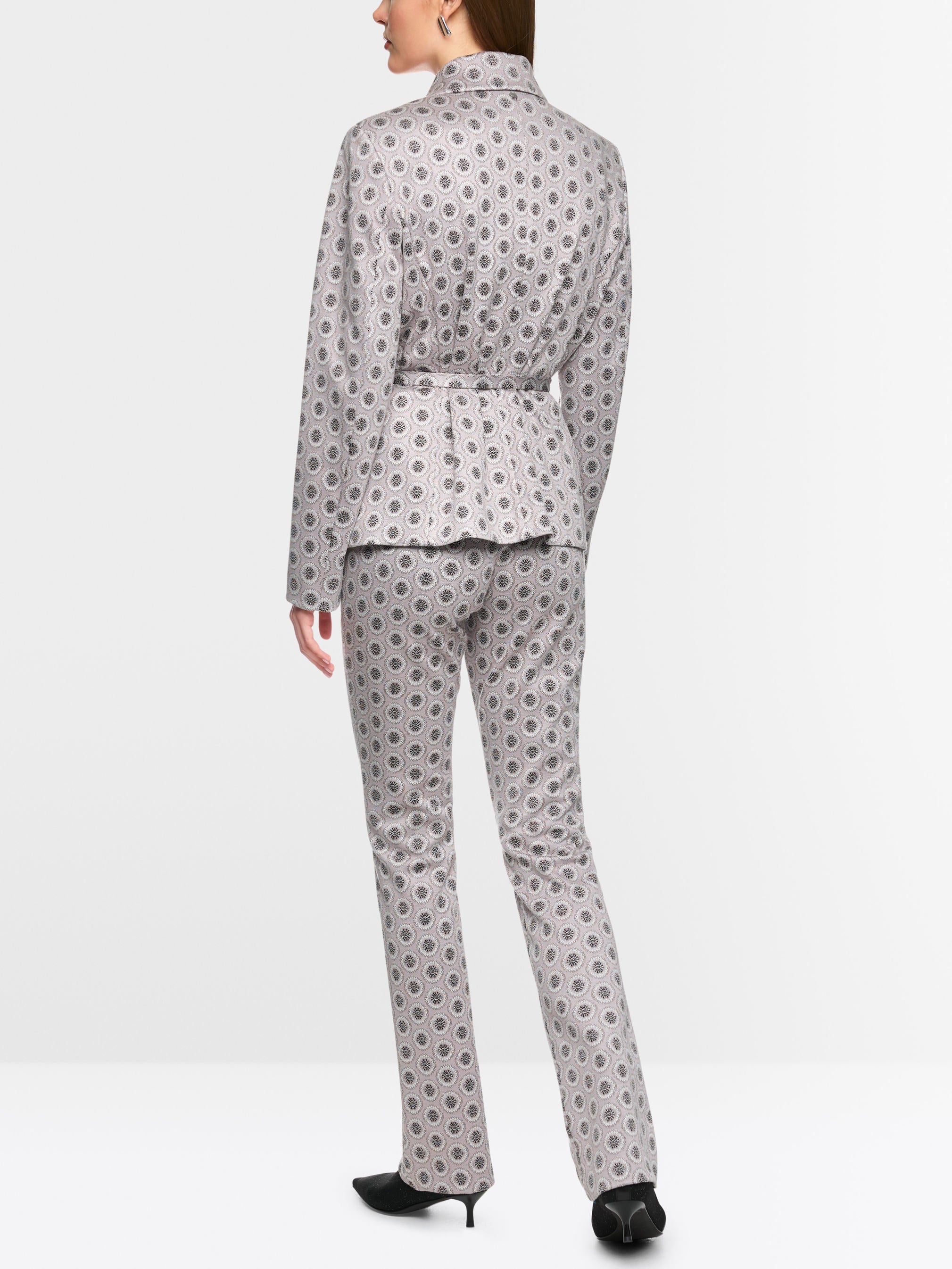 Marc Cain_Light Desert Taupe_Box Jacket with Waist Belt_ZC 31.10 J07_702_03