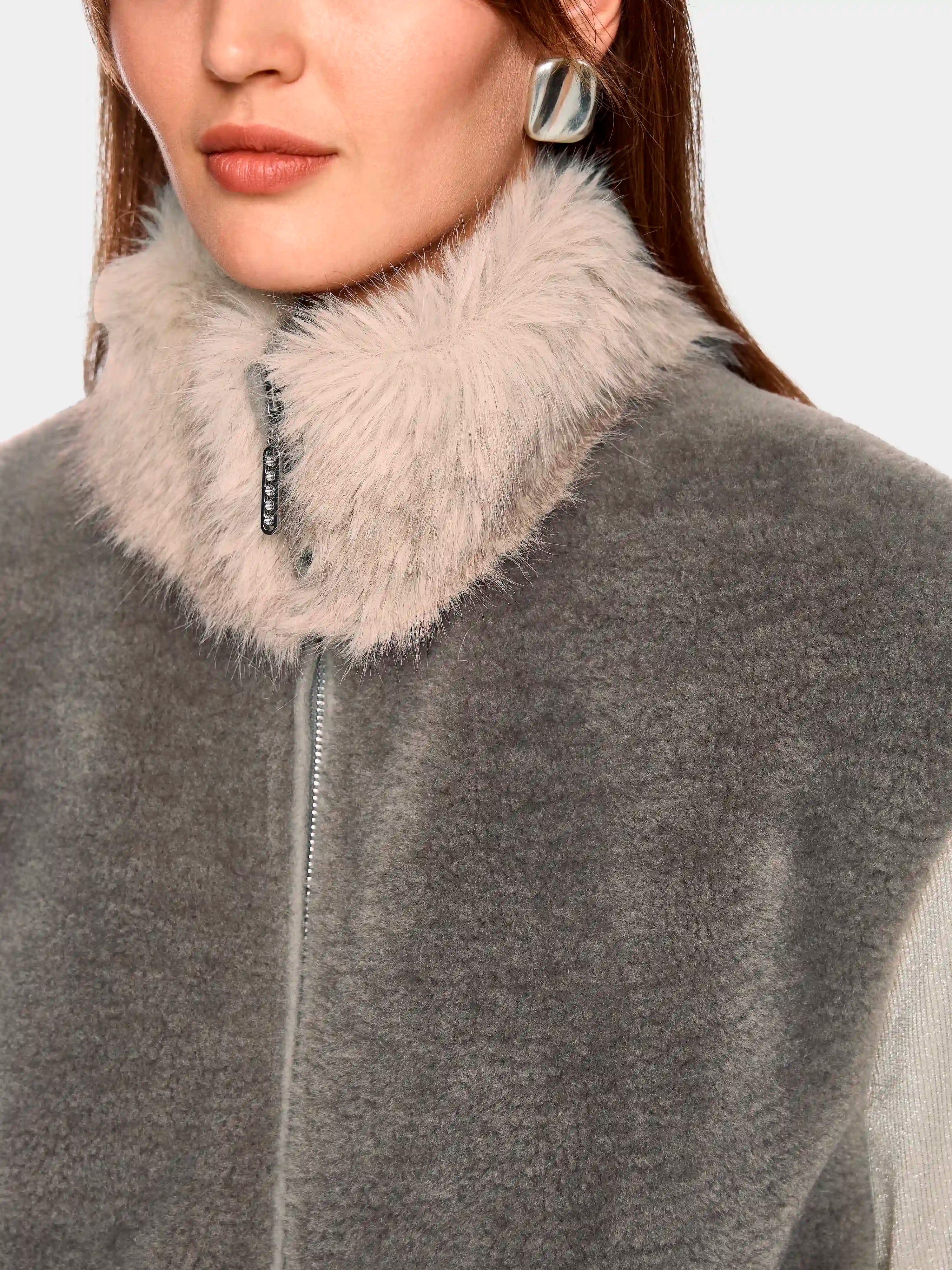 Marc Cain_Soft Charcoal_Cosy Waistcoat with Faux Fur Collar_ZC 37.01 W63_836_03