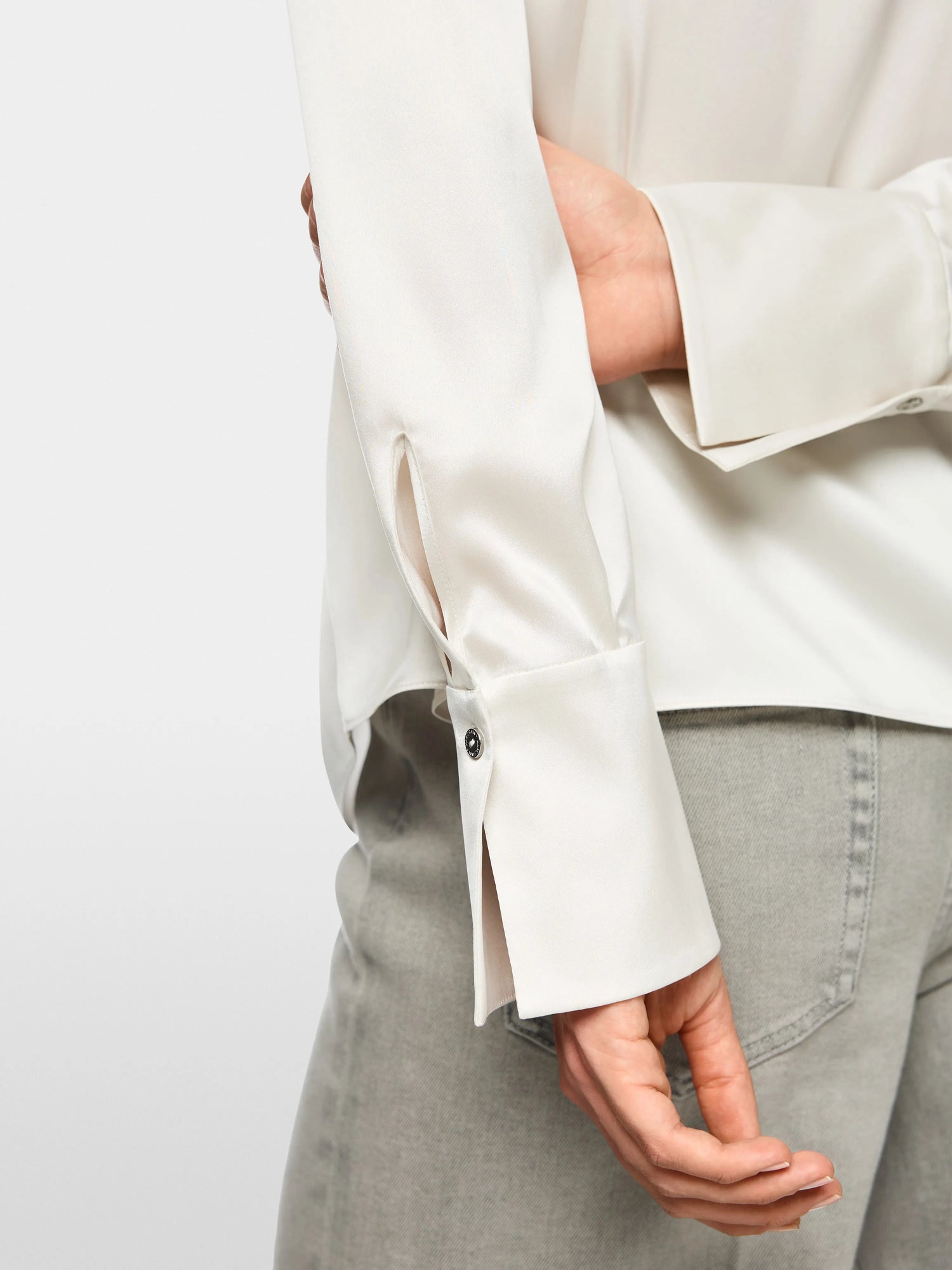 Marc Cain_Smoke_Silk Blouse with Flounce_ZC 51.24 W78_182_04