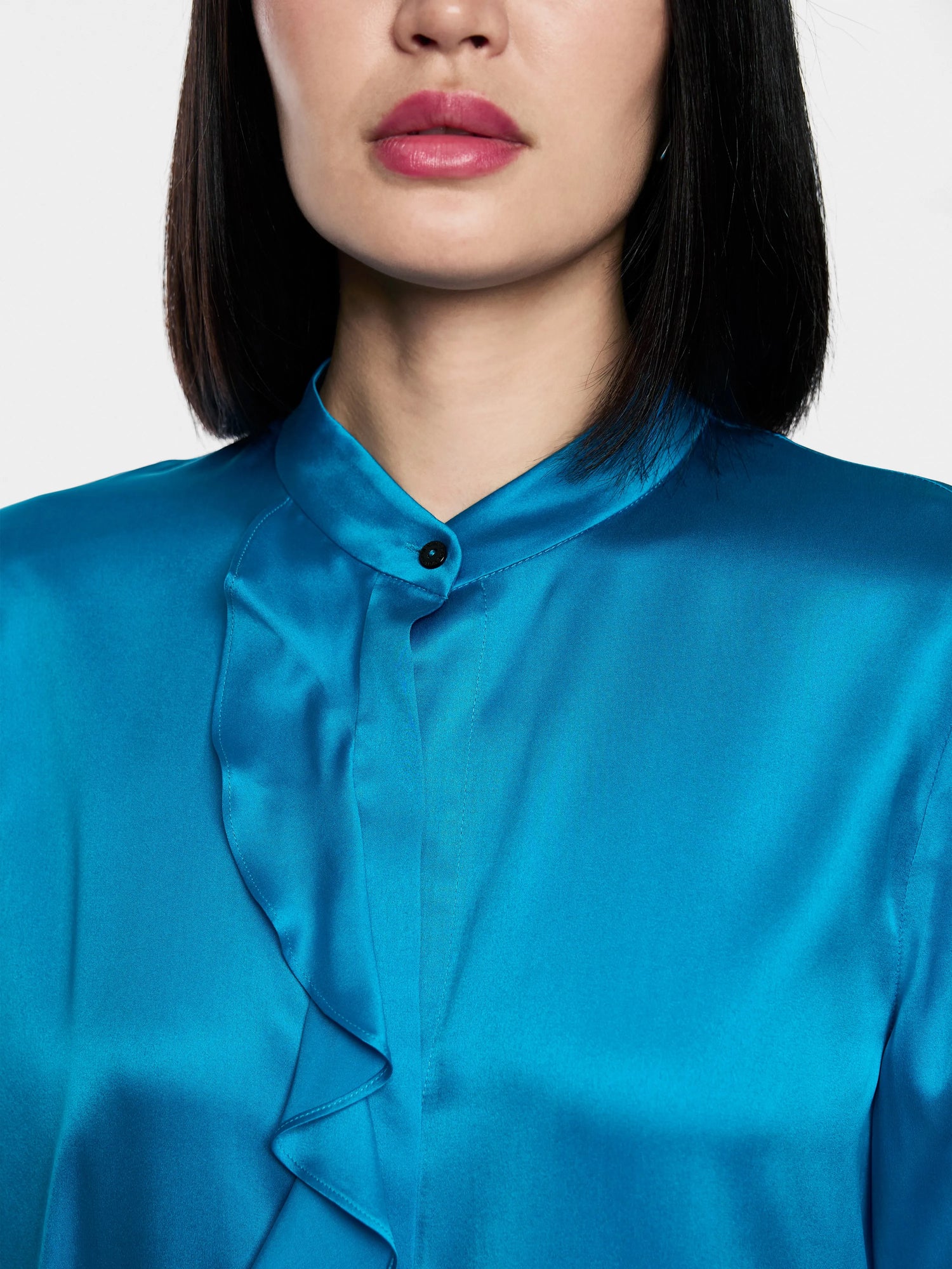 Marccain_Bright Sea_Silk Blouse with Flounce_ZC 51.24 W78_345_03