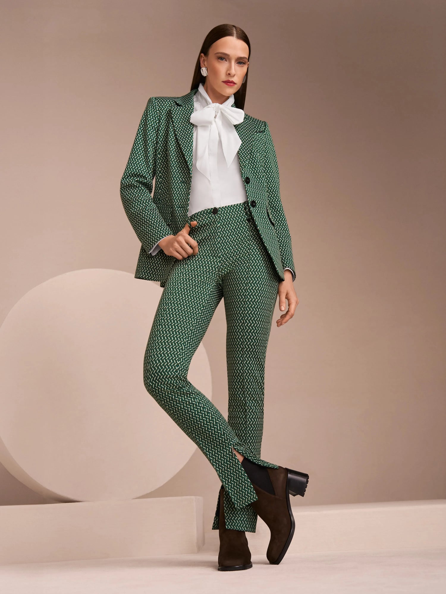 Marccain_White_Cotton Stretch Bow Blouse_ZC 51.28 W71_100_06