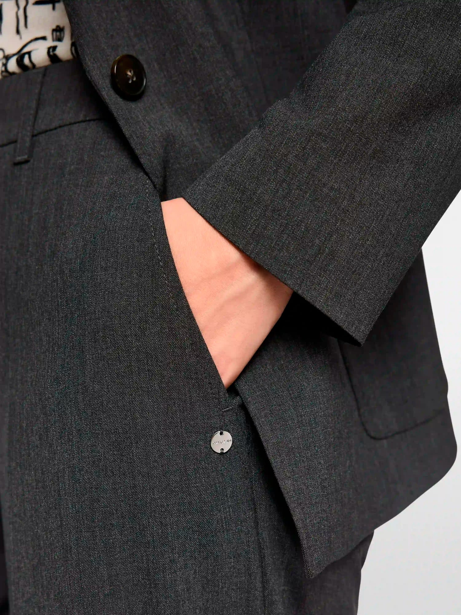 Marc Cain_Flannel_WUKARI Wide Trousers with High Waist_ZC 81.27 W77_842_03