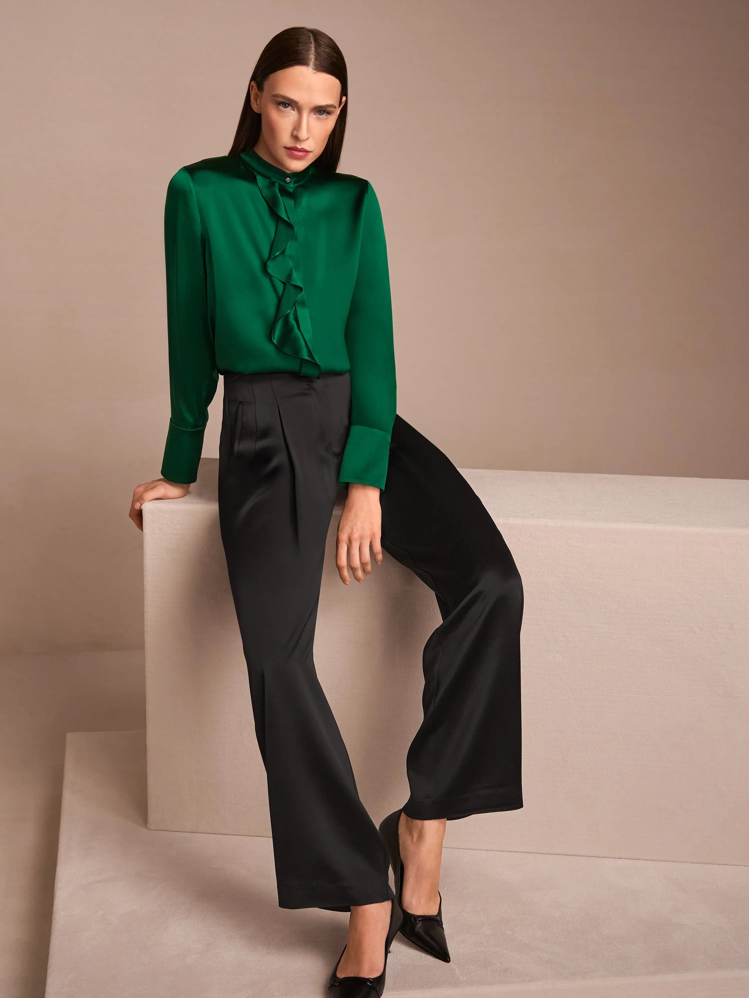 Marccain_Black_WASCO Satin Trousers with Wide Cut_ZC 81.32 W80_900_08