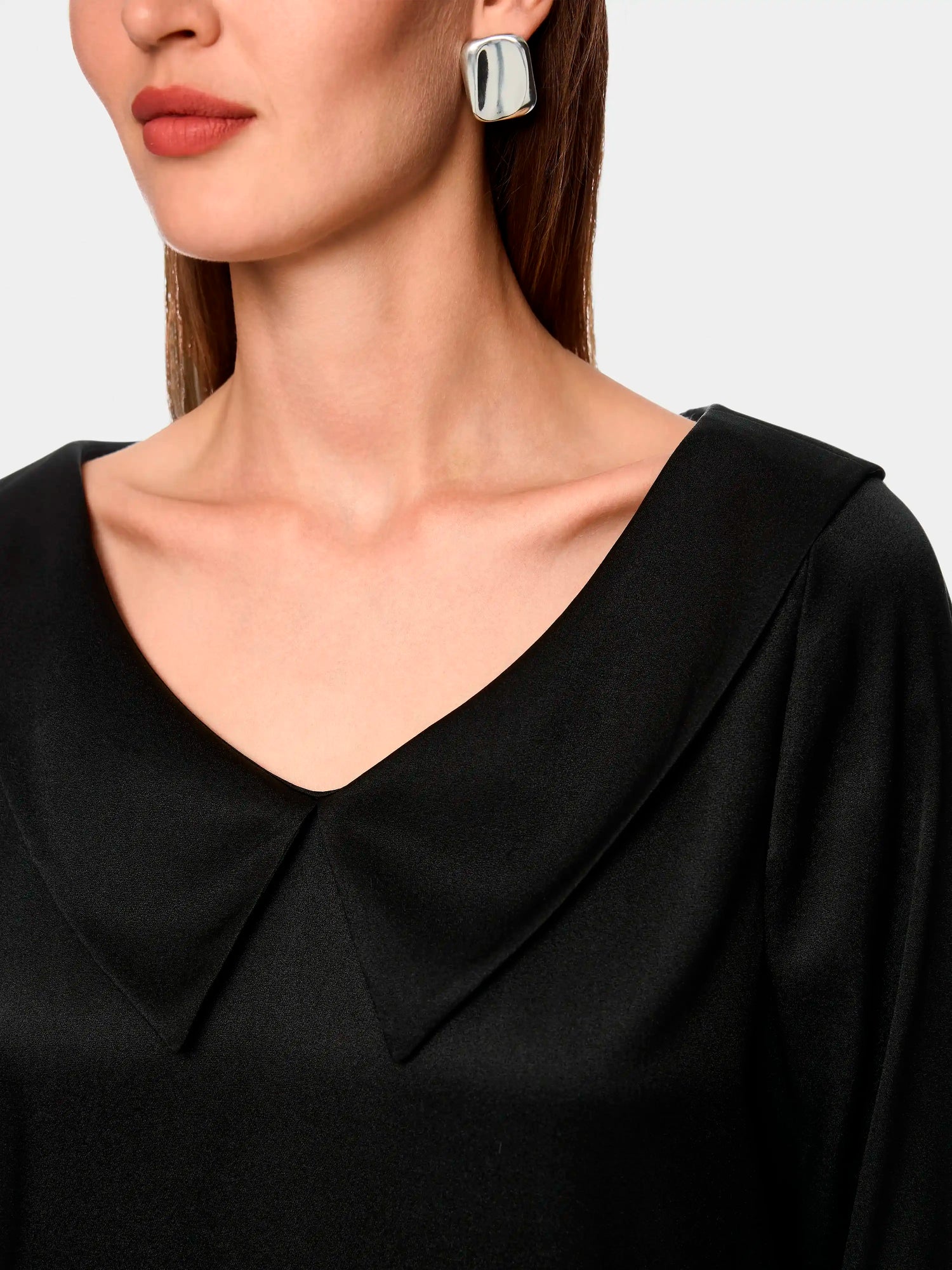 Marc Cain_Black_Elegant Silk Blouse_ZG 51.08 W12_900_03