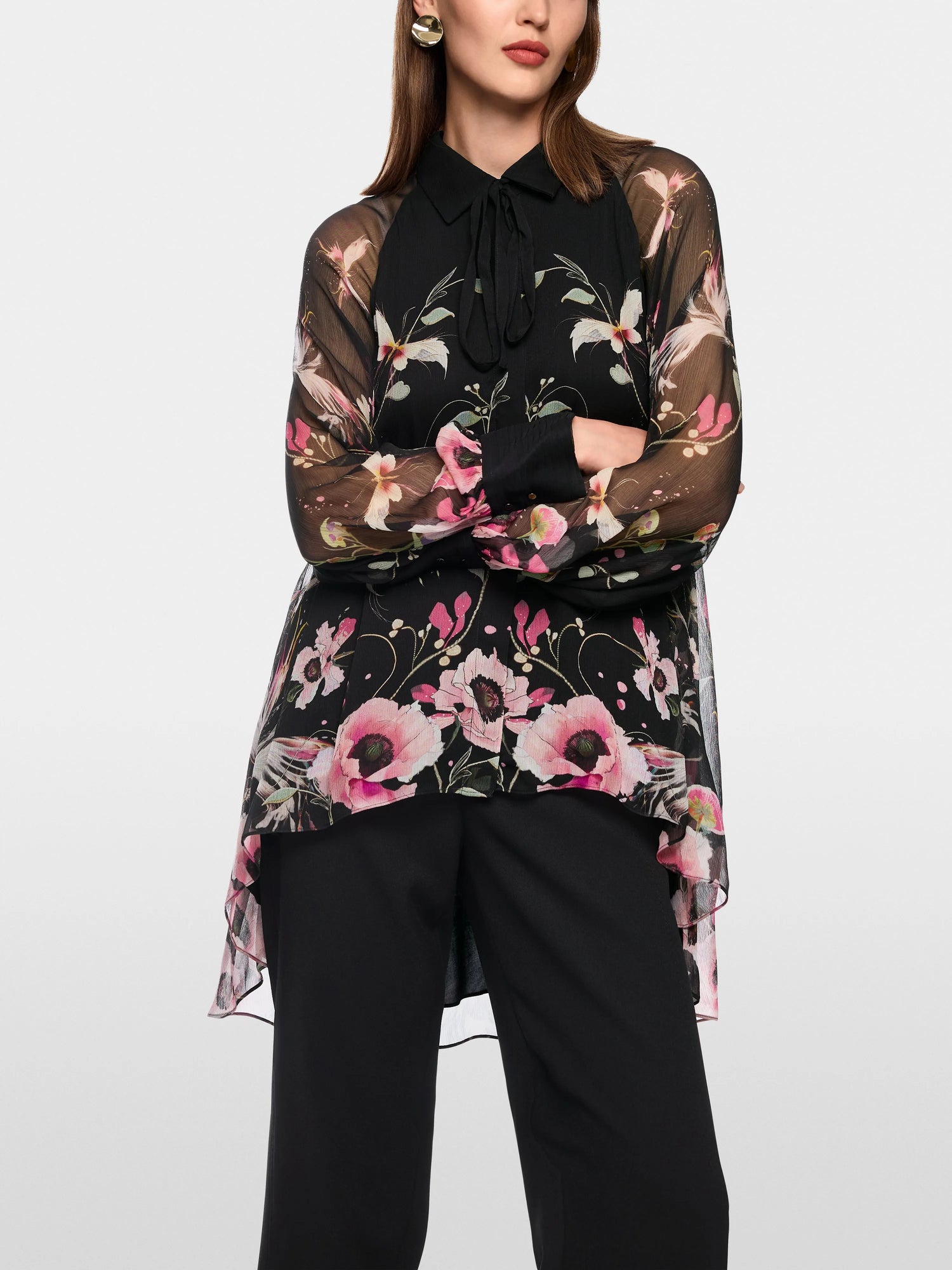 Marc Cain_Black_Long Blouse with Floral Pattern_ZG 51.10 W14_900_06
