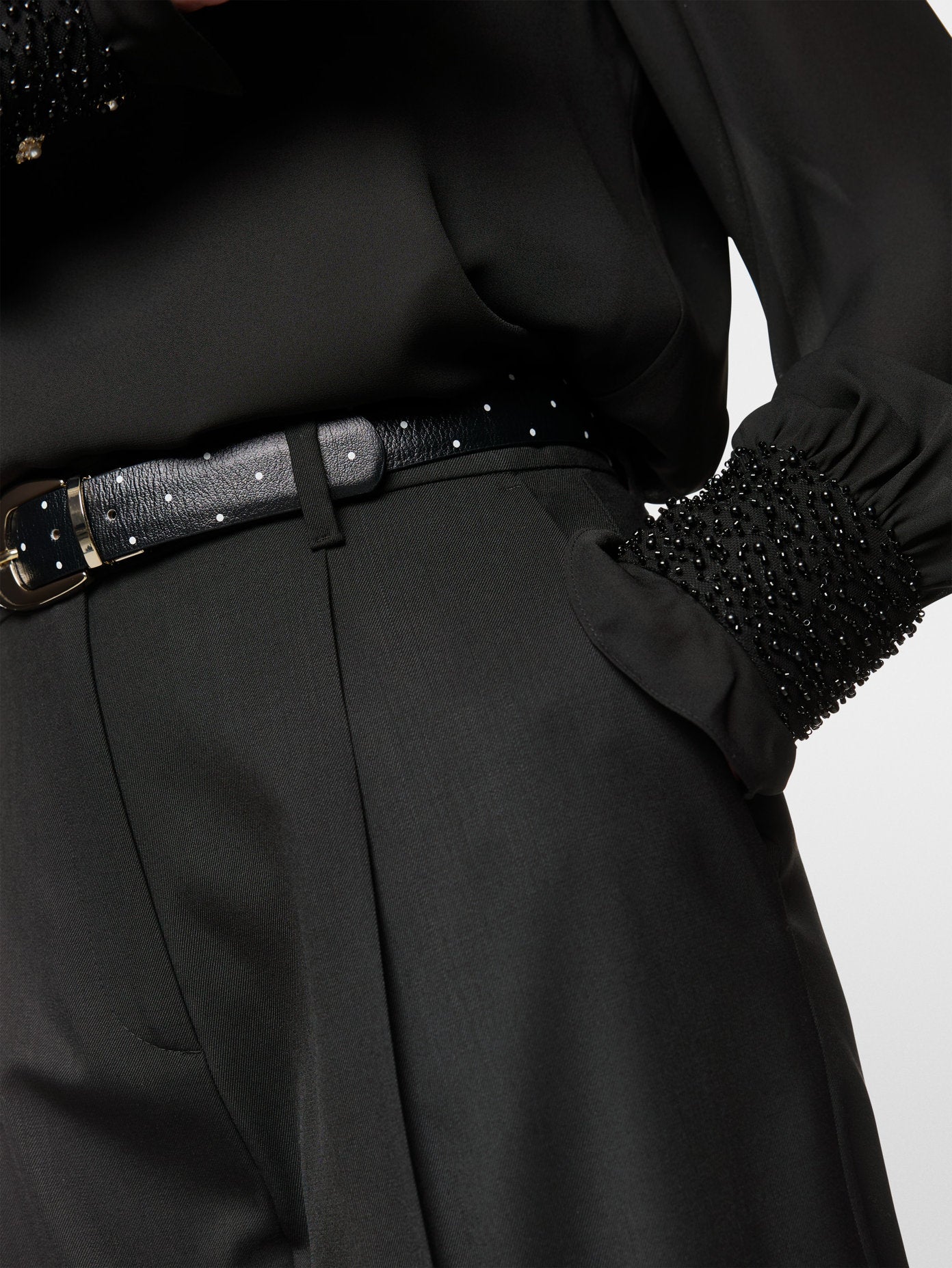 Marc Main_FAQUS Rethink Together Pleated Trousers_ZG 81.03 W07_900_04