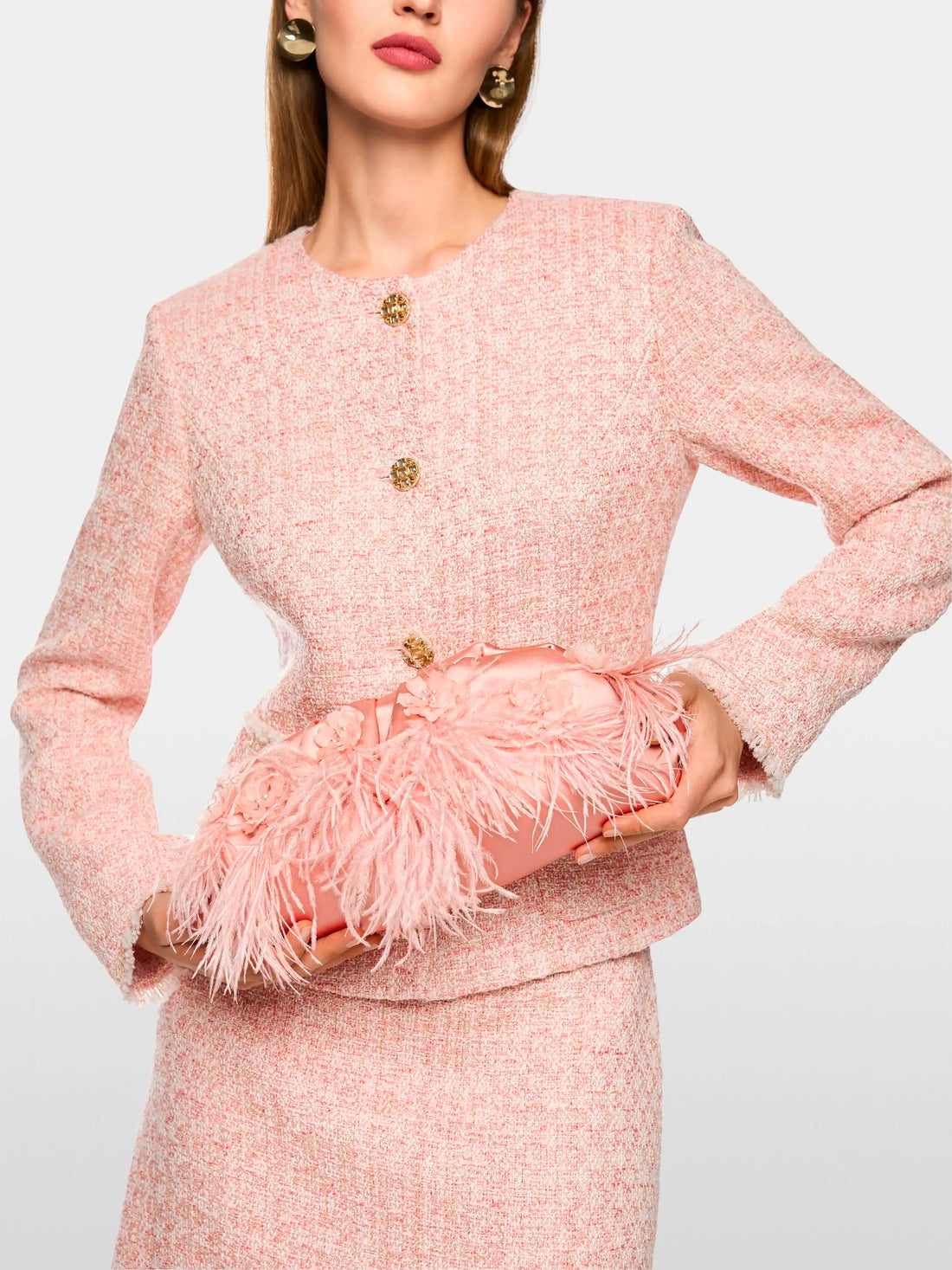 Marc Cain_Evening Sand_Elegant Clutch Bag with Feathers_ZG TL.01 Z06_164_07