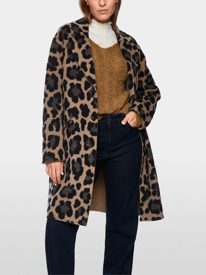 Marccain_Milk Coffee_Reversible Coat with Leopard Print_ZS 11.07 W30_624_05
