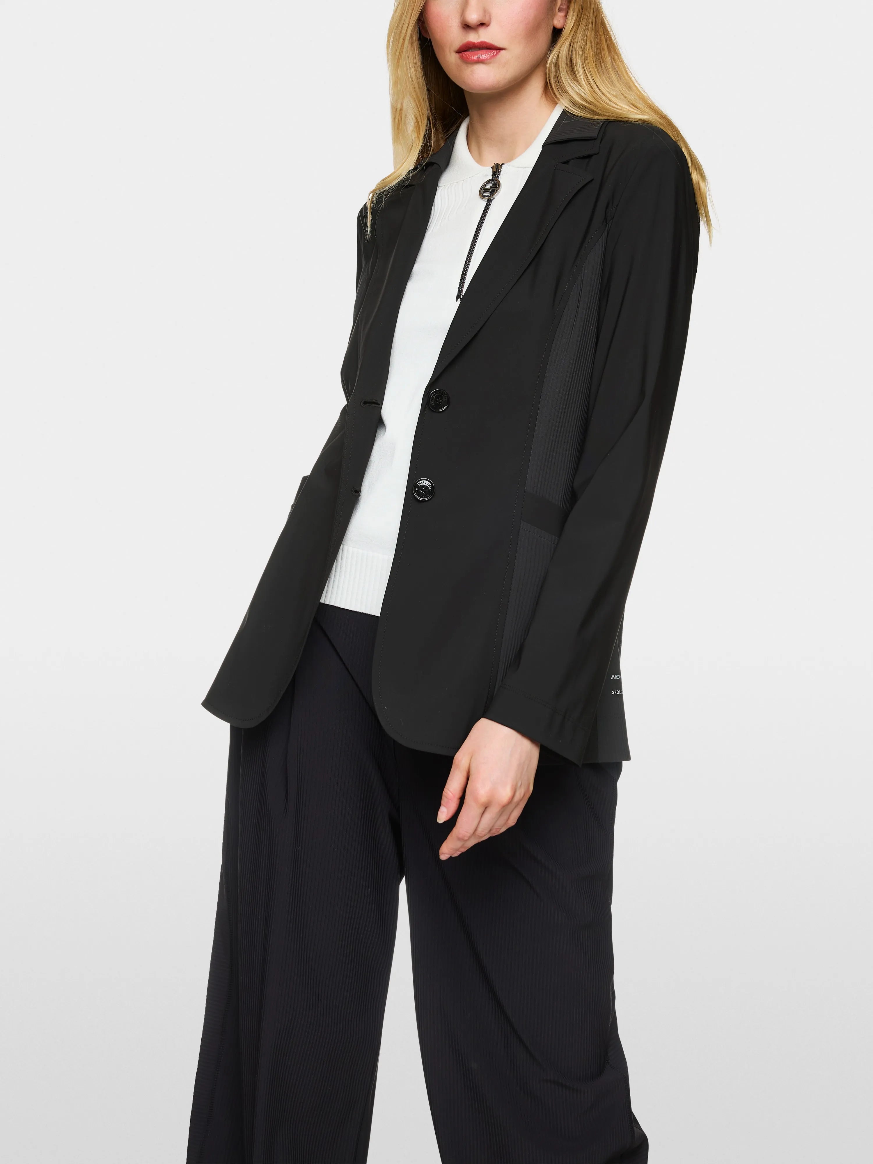 Marc Cain_Black_Rethink Together Lightweight Blazer_ZS 34.03 J40_900_05