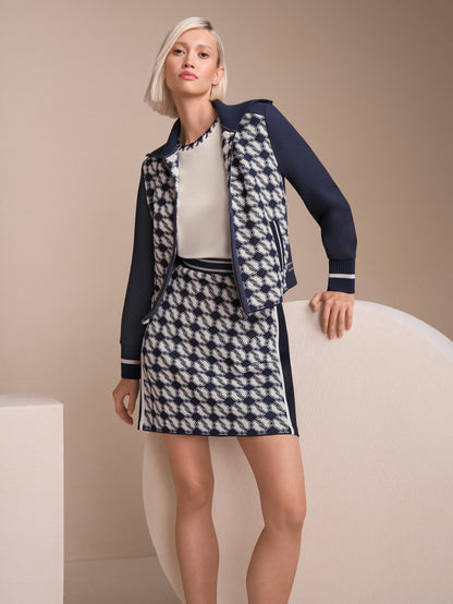 Marc Cain_Off-White_Jersey Shirt with Print Details_ZS 48.18 J55_110_07