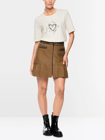 Marccain_Bright Ecru_Short-Sleeved T-Shirt with Pattern_ZS 48.49 J83_112_01