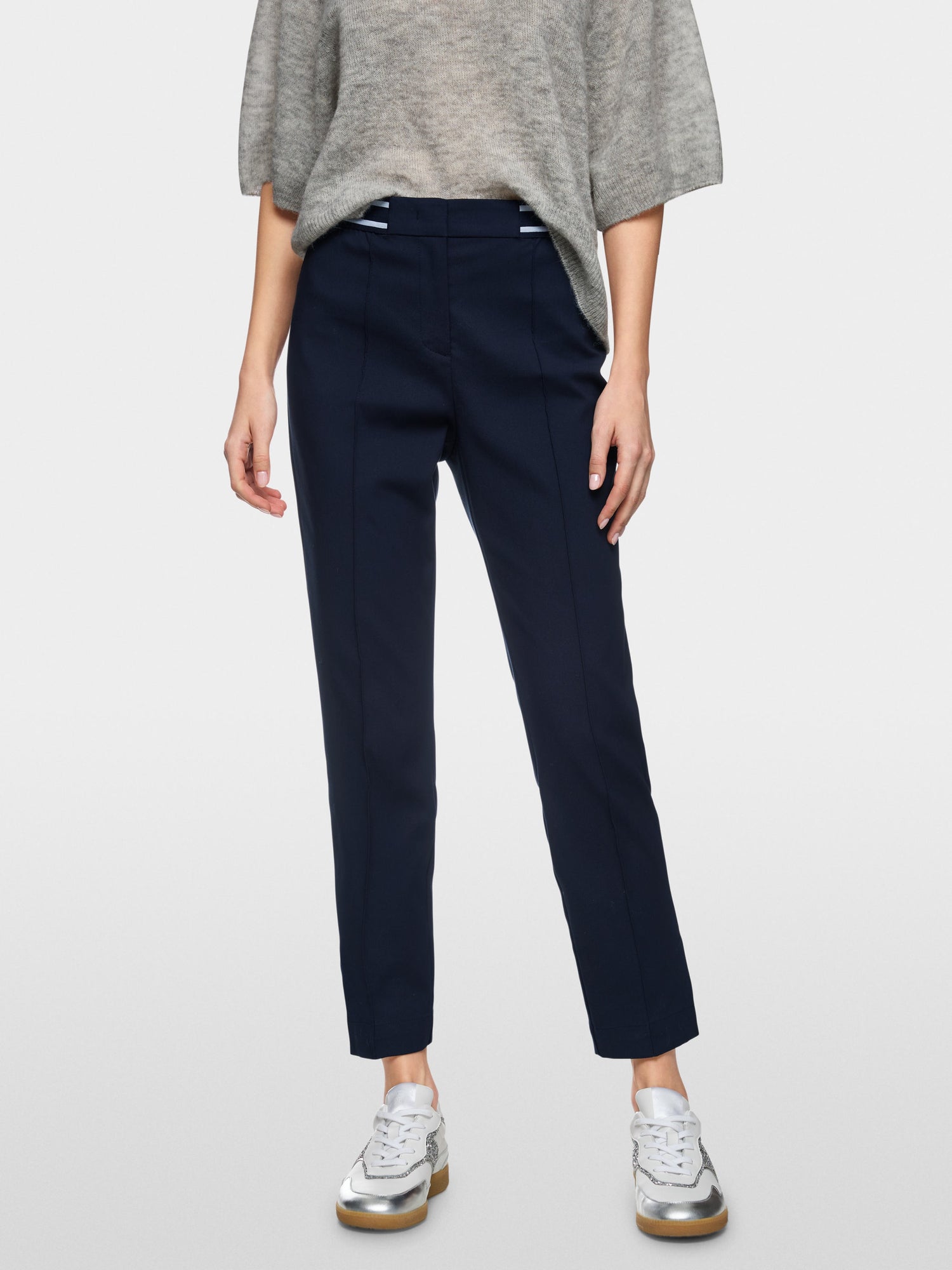 Marc Cain_Navy_Sydney Rethink Together Trousers_ZS 81.12 W08_394_05
