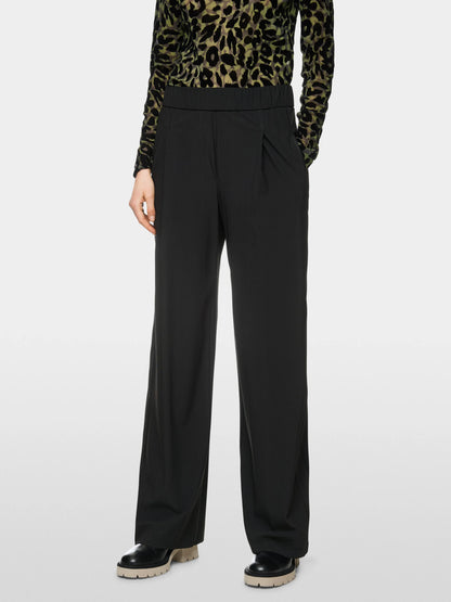 Marc Cain_Black_WEDI Rethink Together Slip-On Trousers_ZS 81.20 J40_900_05