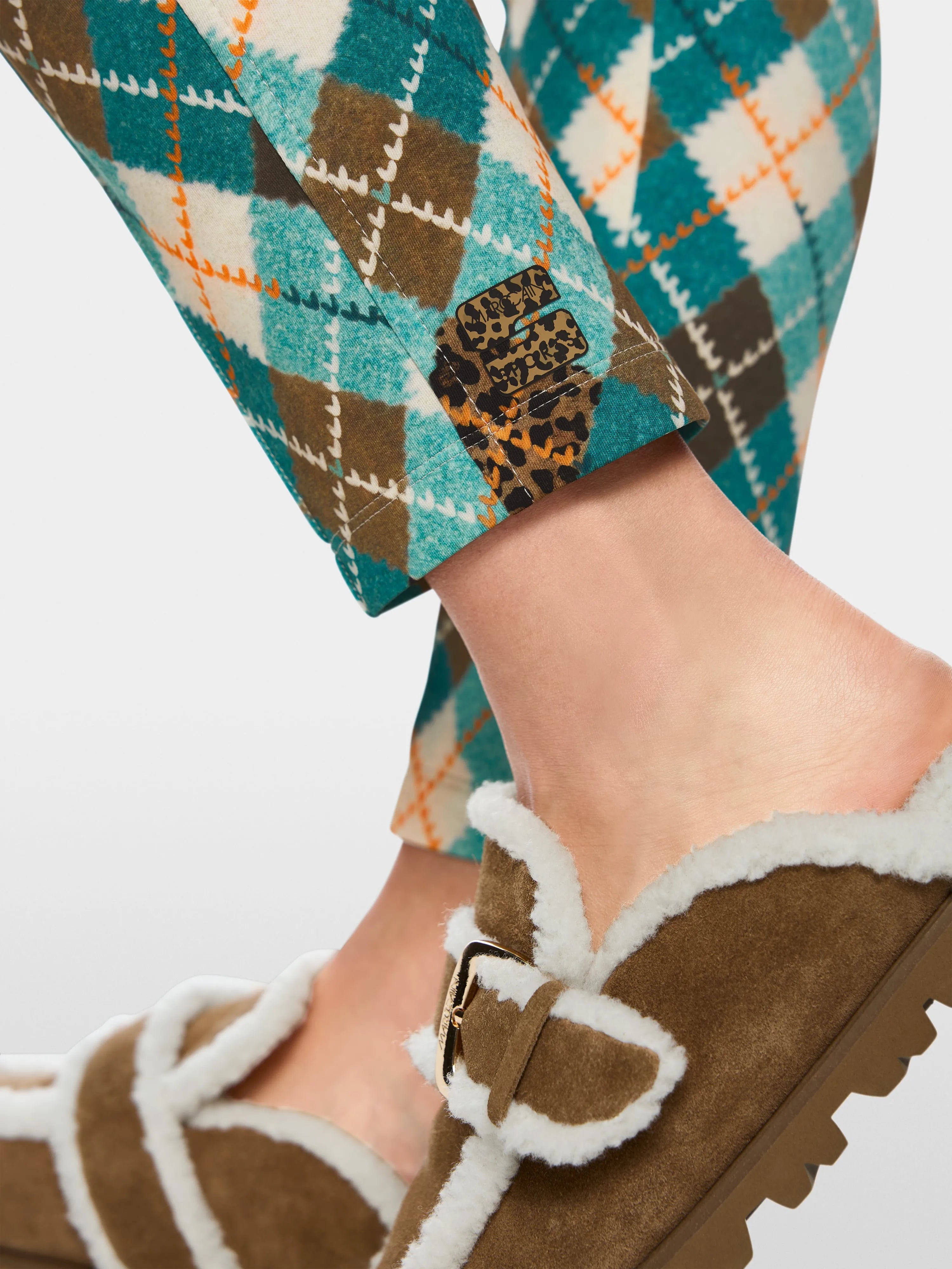 Marccain_Soft Teal_Tight 7/8 Sofia Trousers with Waistband_ZS 81.27 J62_507_04