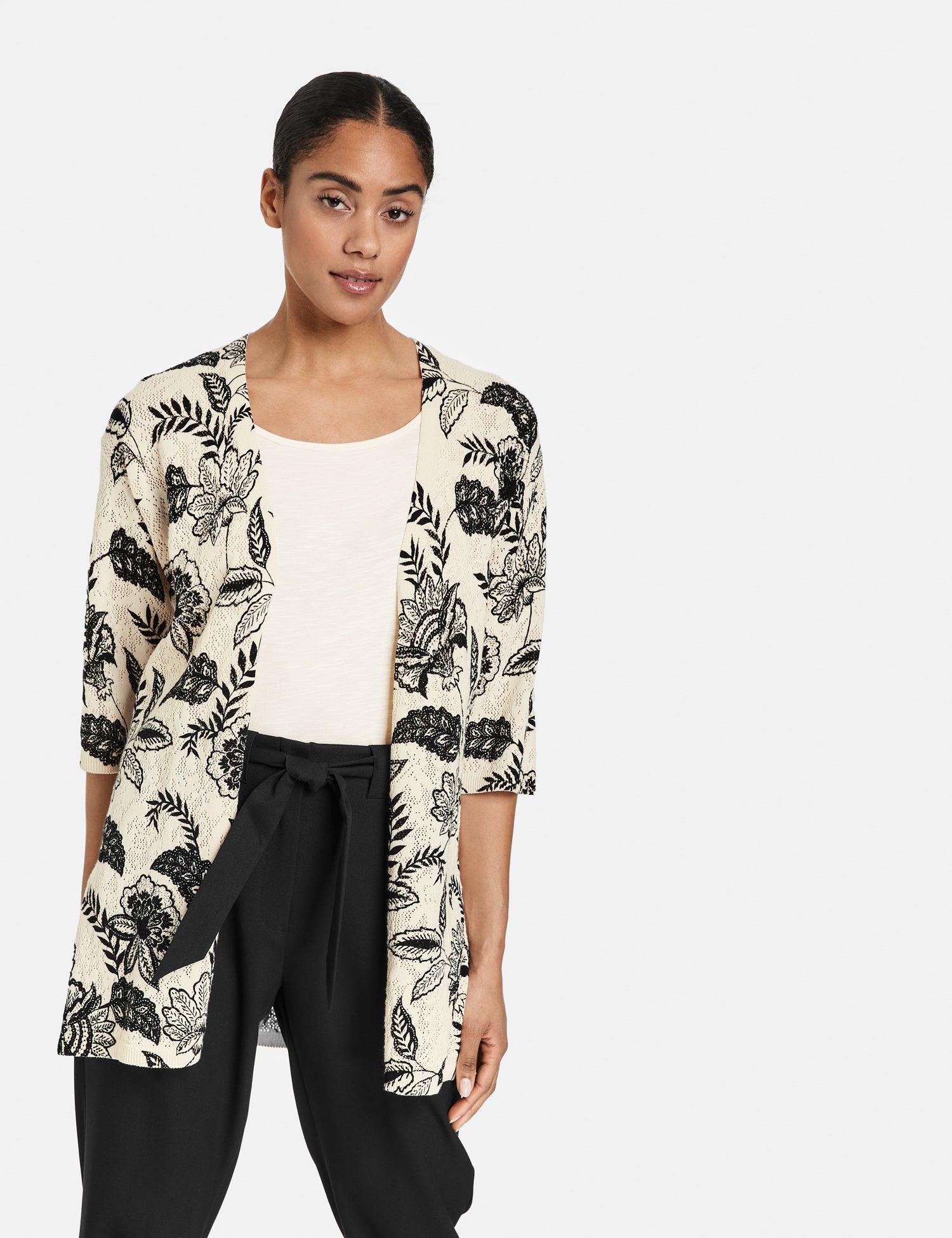 Open-Fronted Cardigan With A Floral Print