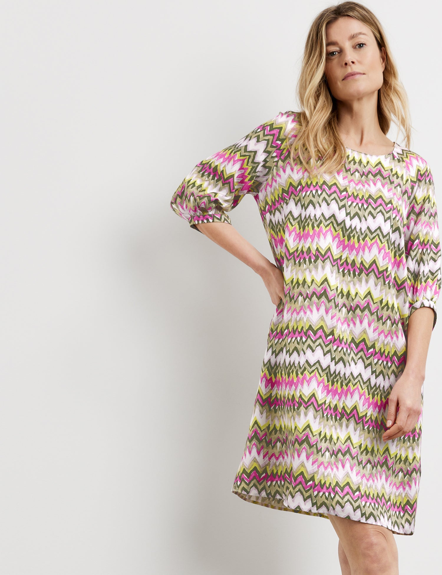 Patterned Dress With Balloon Sleeves