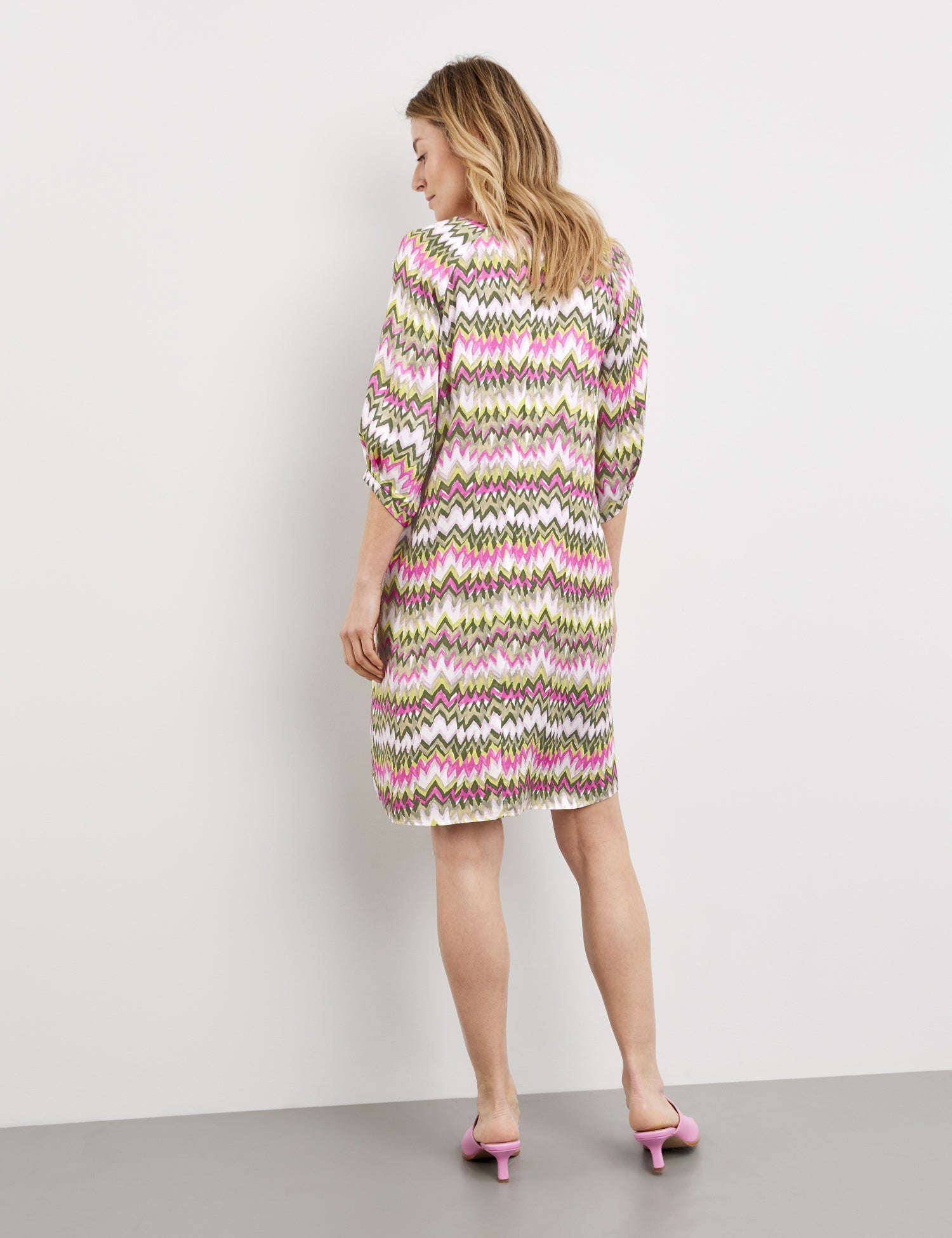 Patterned Dress With Balloon Sleeves