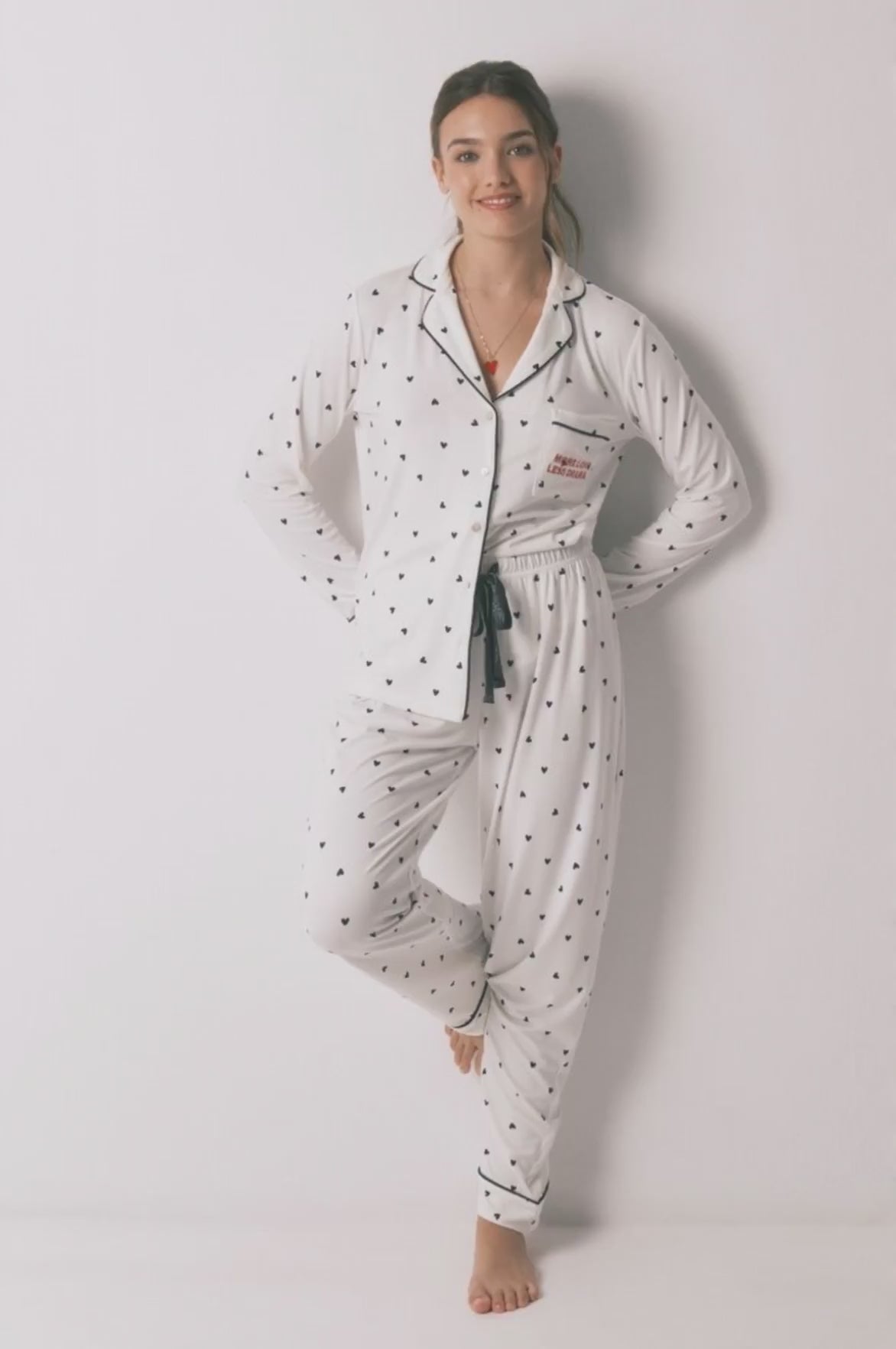 Women Secret_White Print_Long Classic Heart Print Pyjamas_3133479_97_Vid
