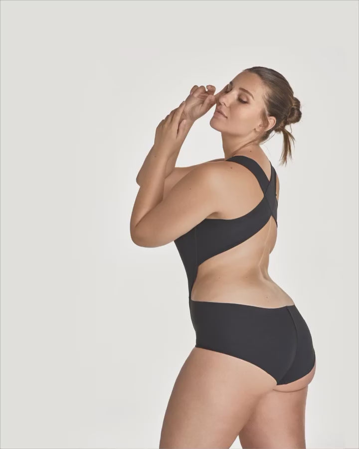 Yamamay_Black Bodysuit Shapewear_BBDD163002_072_Vid1