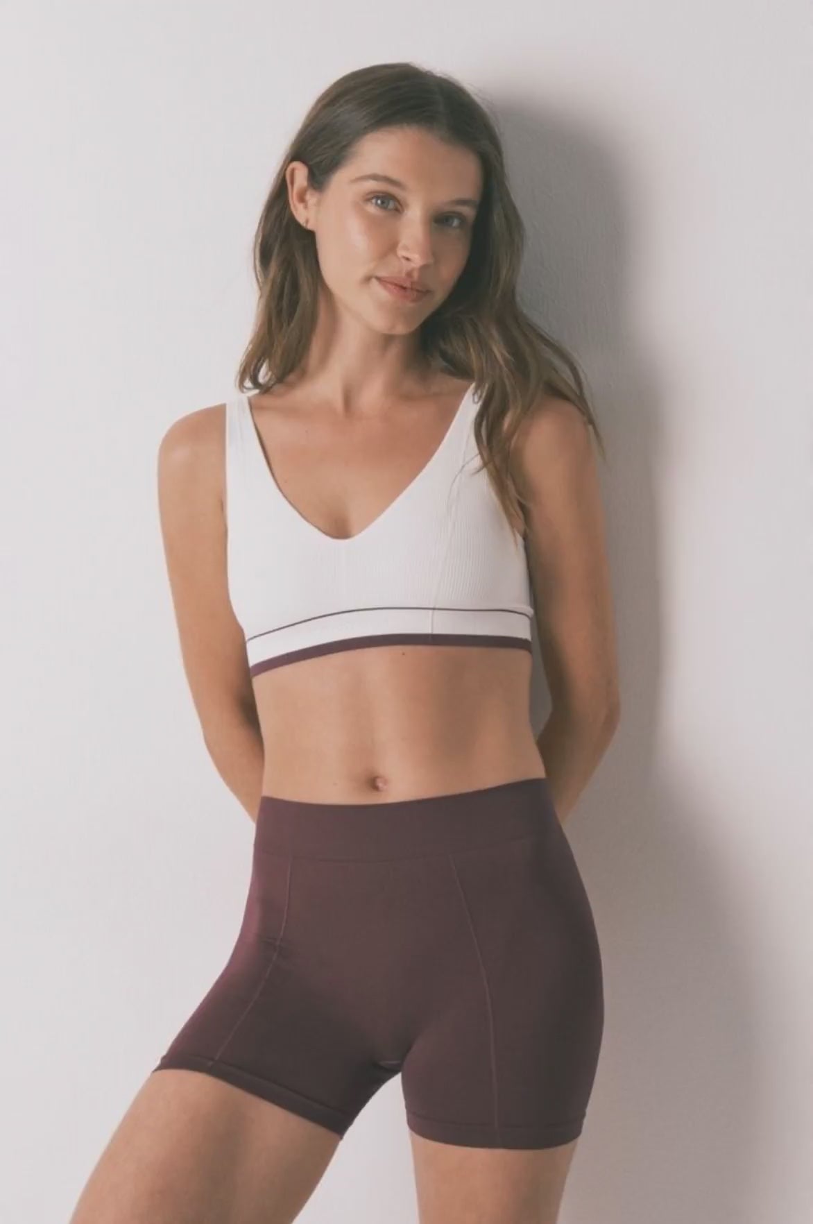 Women Secret_Ivory_White Lovely Seamless Triangle Top_5103014_96_Vid