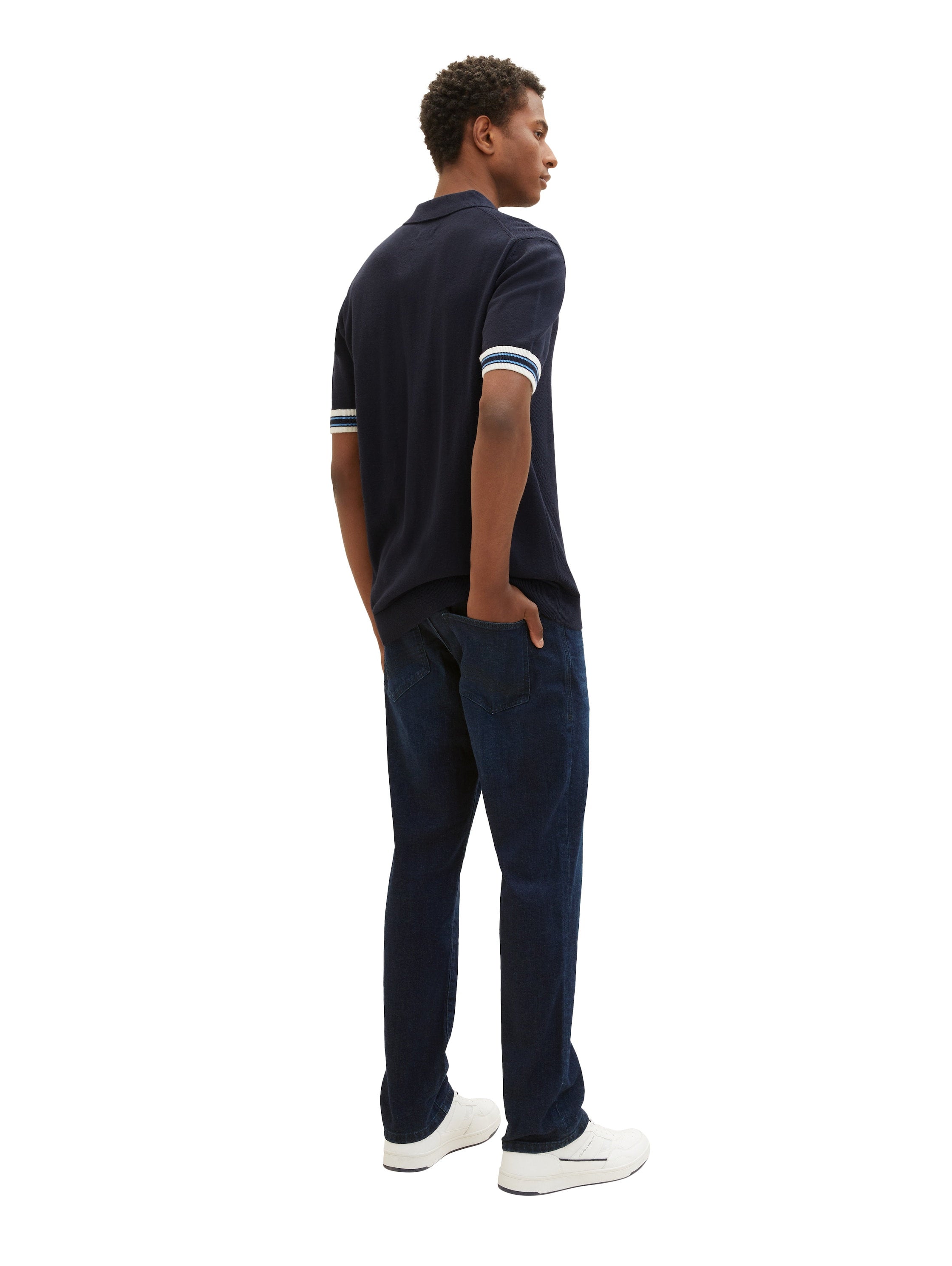 Standard Loose Fit Jeans_1035877_10138_05