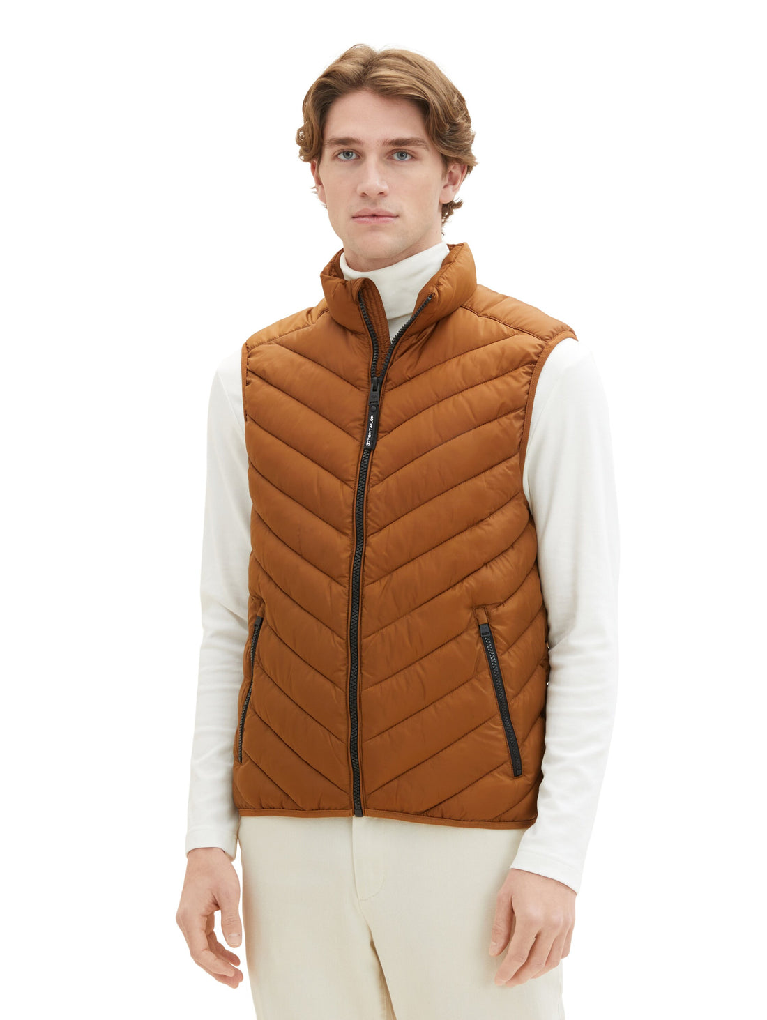 Quilted Puffer Light Weight Vest_1036072_25985_06