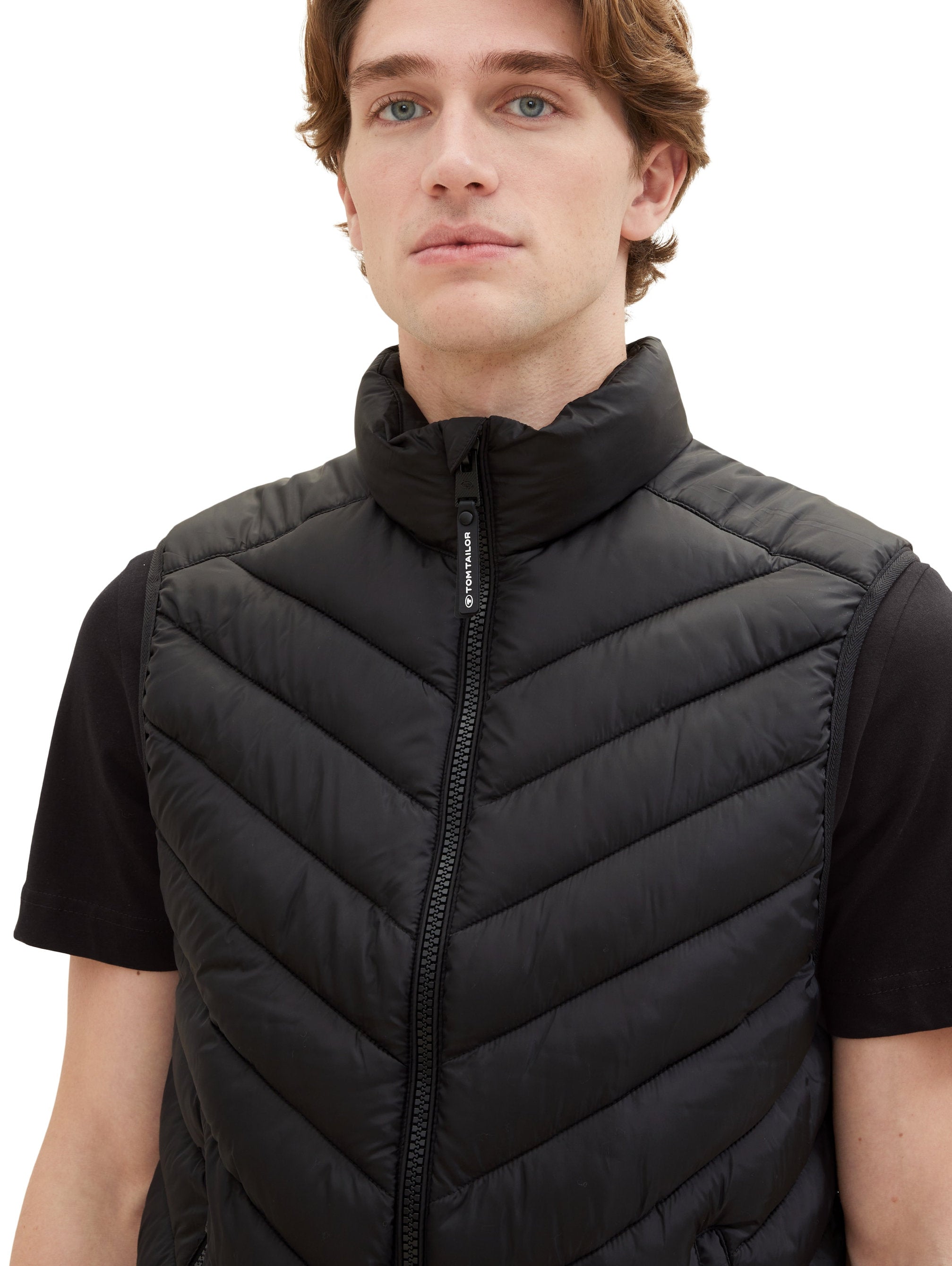 Quilted Puffer Light Weight Vest_1036072_29999_06