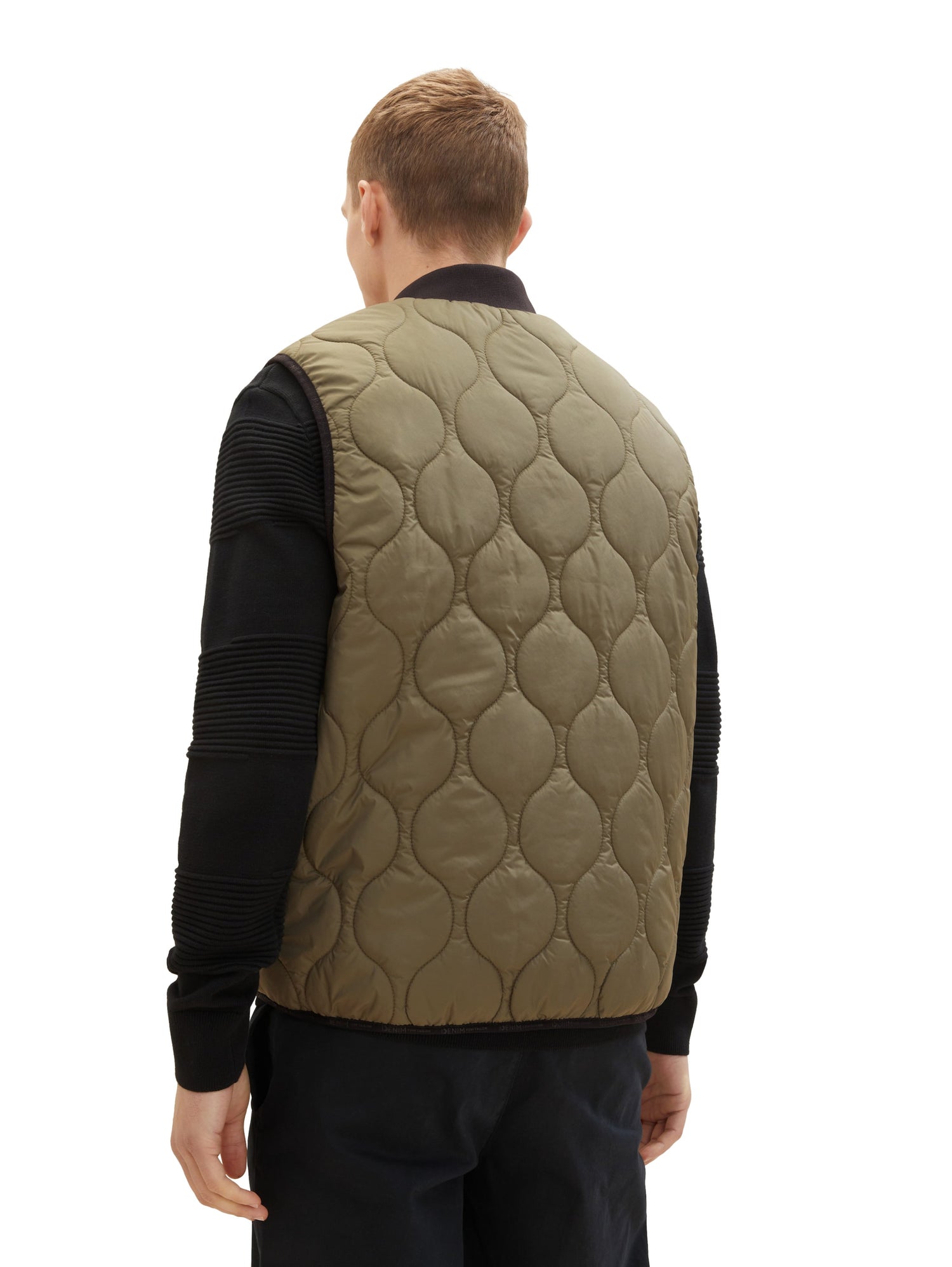 Quilted Puffer Light Weight Vest_1036188_10415_04