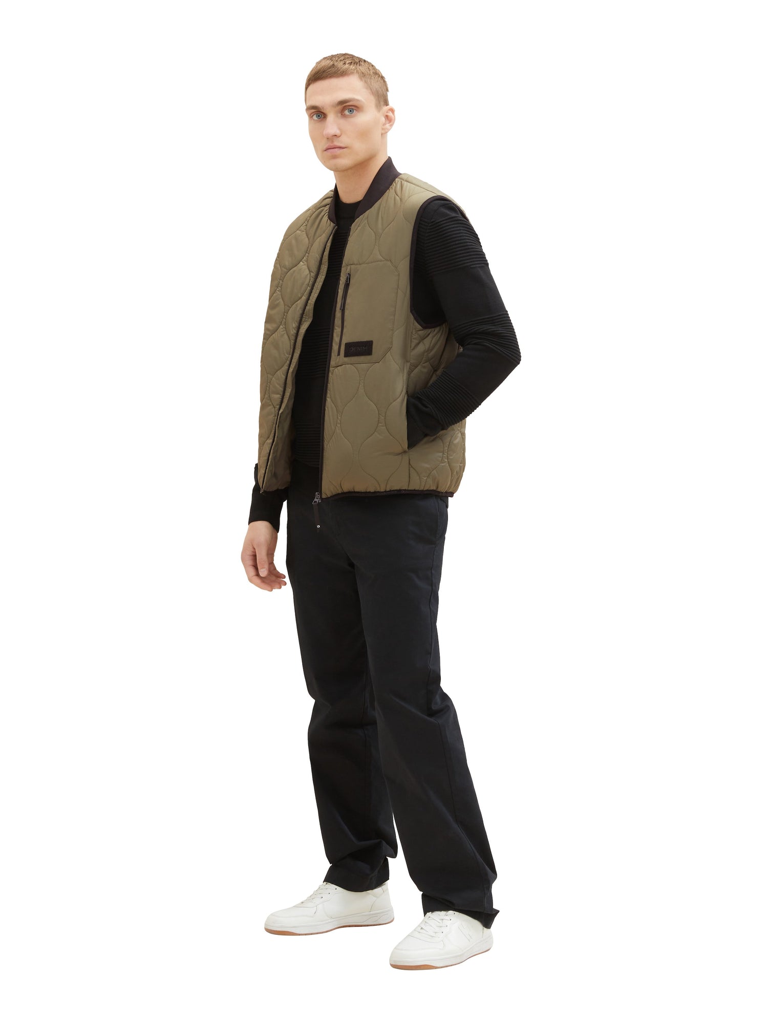 Quilted Puffer Light Weight Vest_1036188_10415_06