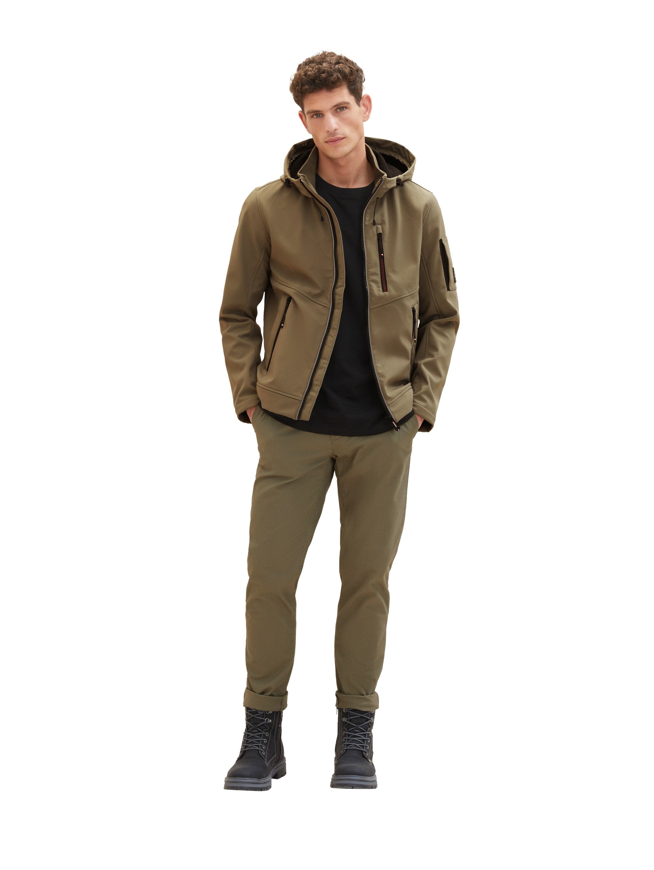 Padded Softshell Jacket_1037330_32097_03