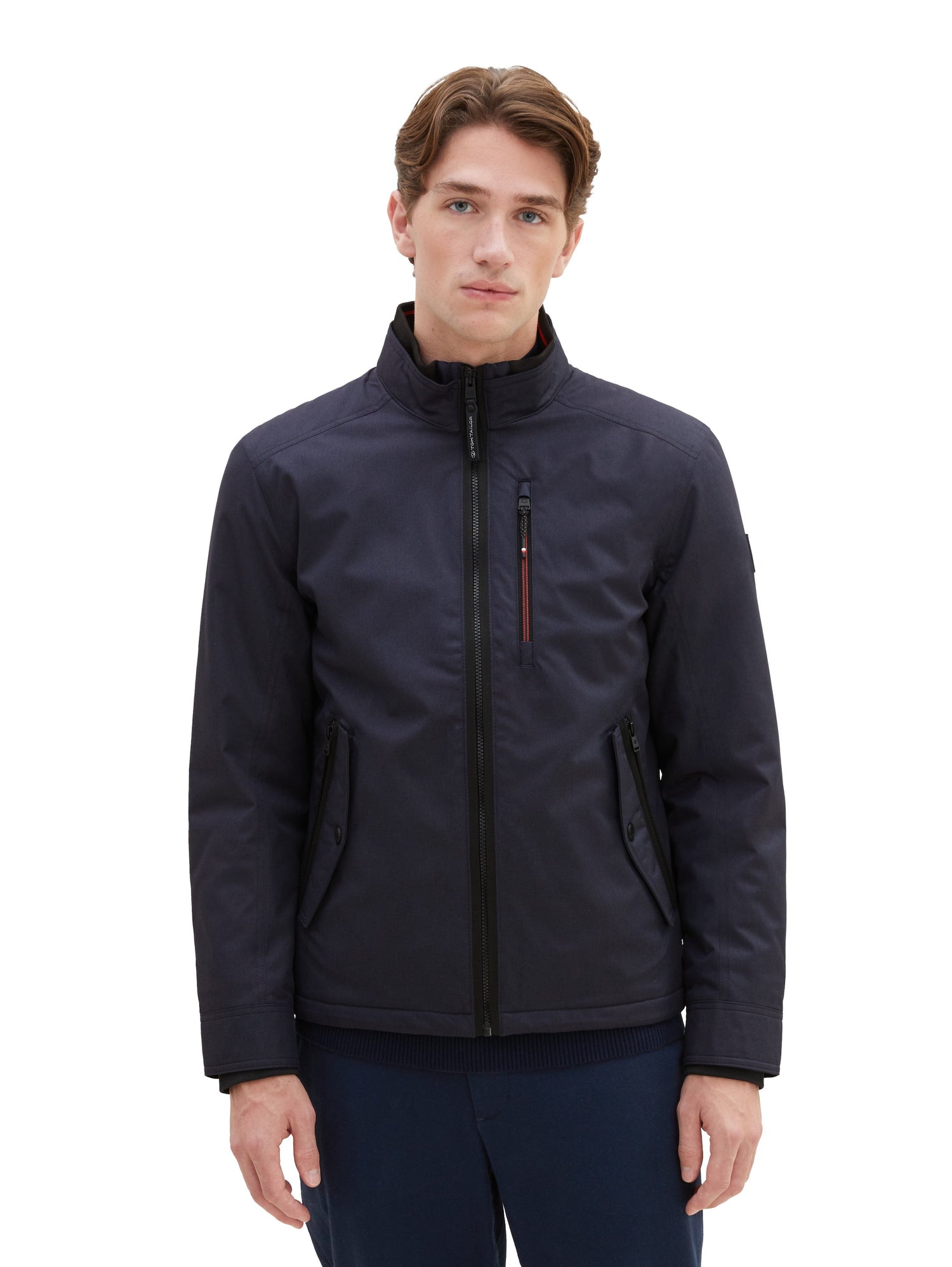 Padded Jacket With Multiple Pockets_1037331_10668_05