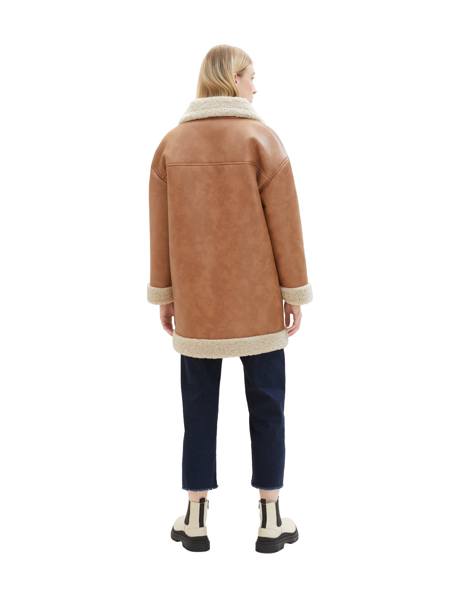 Reversible Shearling Coat_1037575_32171_05