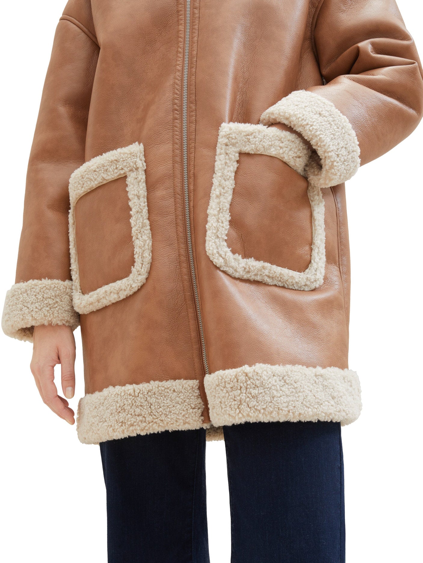 Reversible Shearling Coat_1037575_32171_07