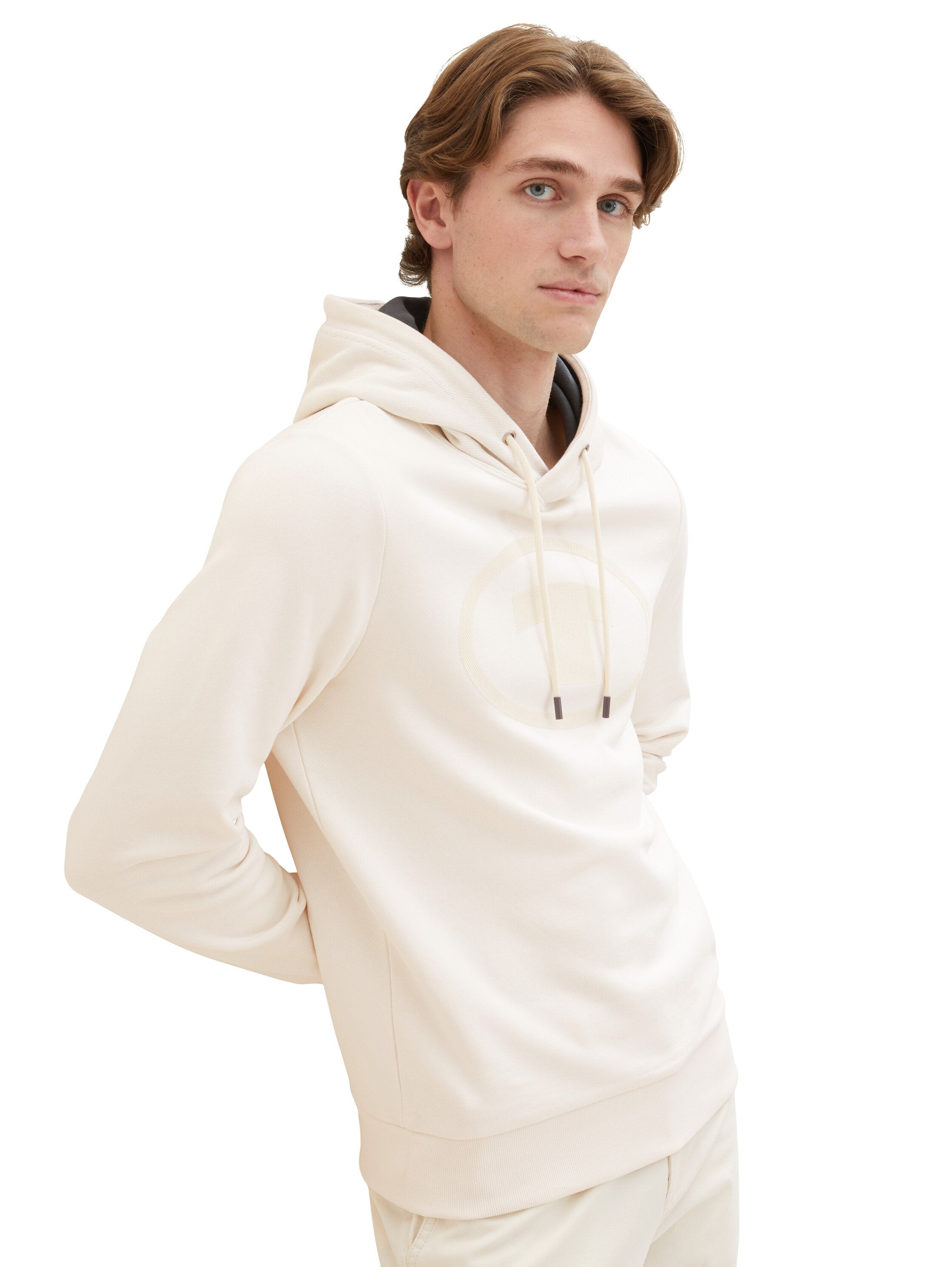 Hoodie With Center Logo_1037799_18592_03