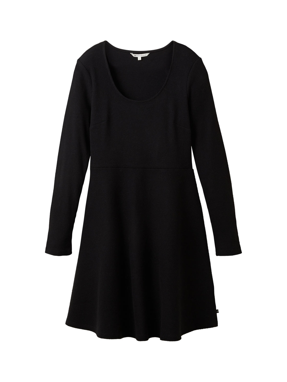 Long Sleeve Short Dress With Round Neckline_1038134_14482_01