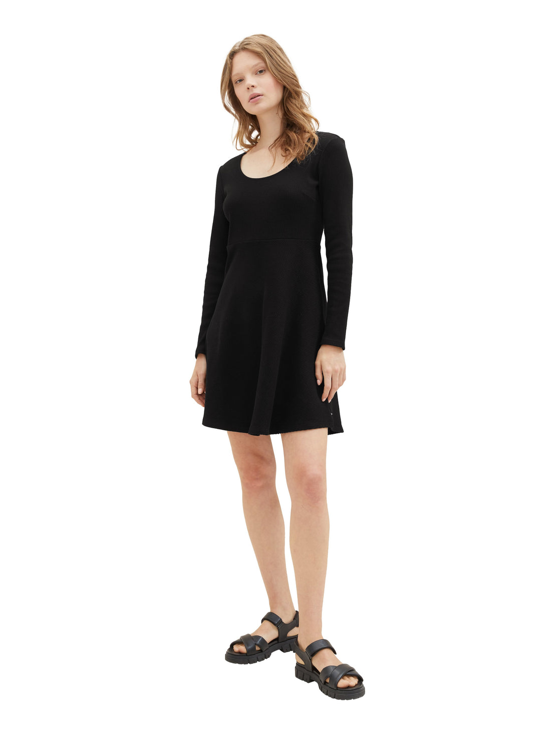 Long Sleeve Short Dress With Round Neckline_1038134_14482_03