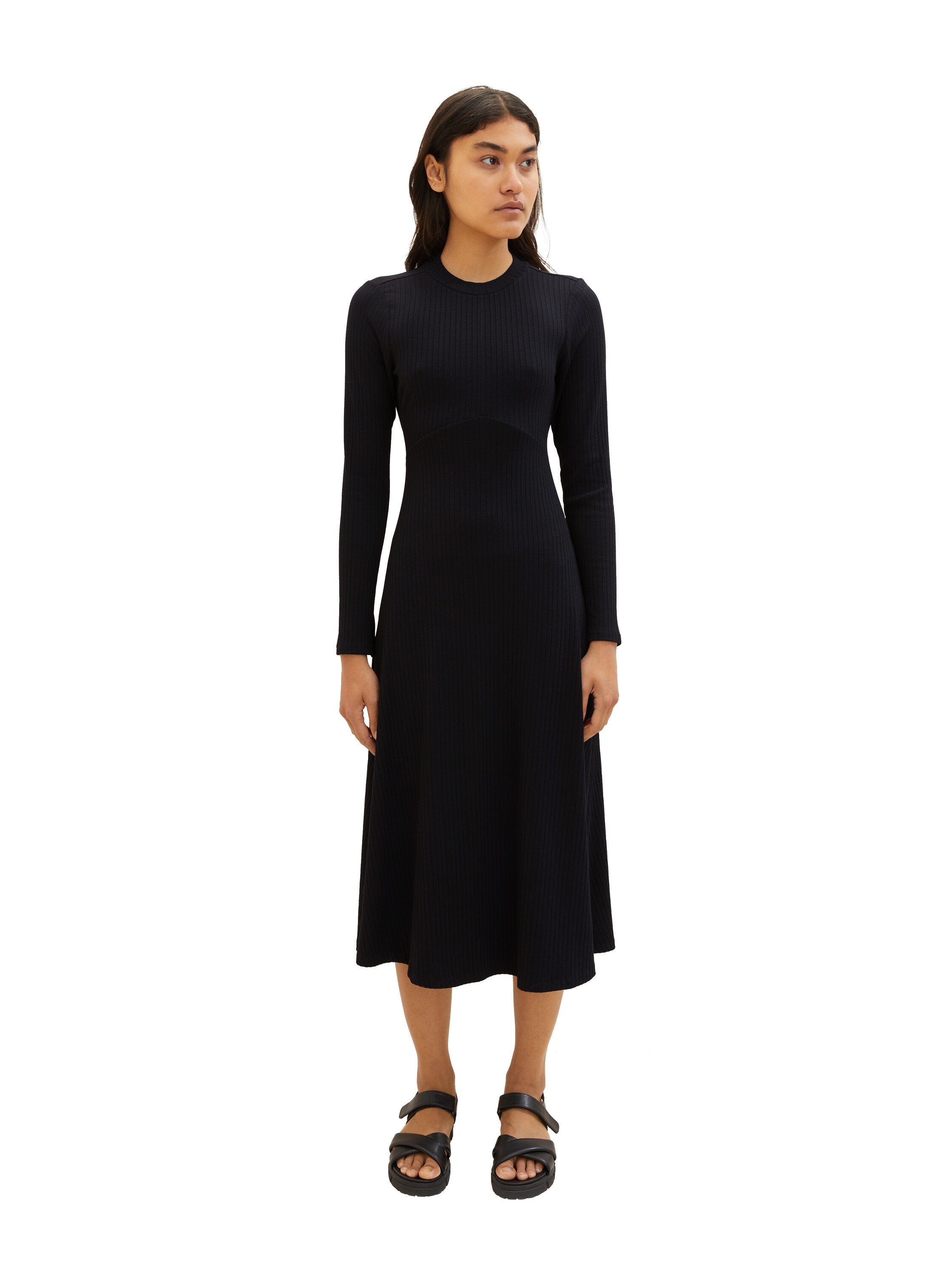 Long Sleeve Midi Dress With Back Cut Out_1038140_14482_03