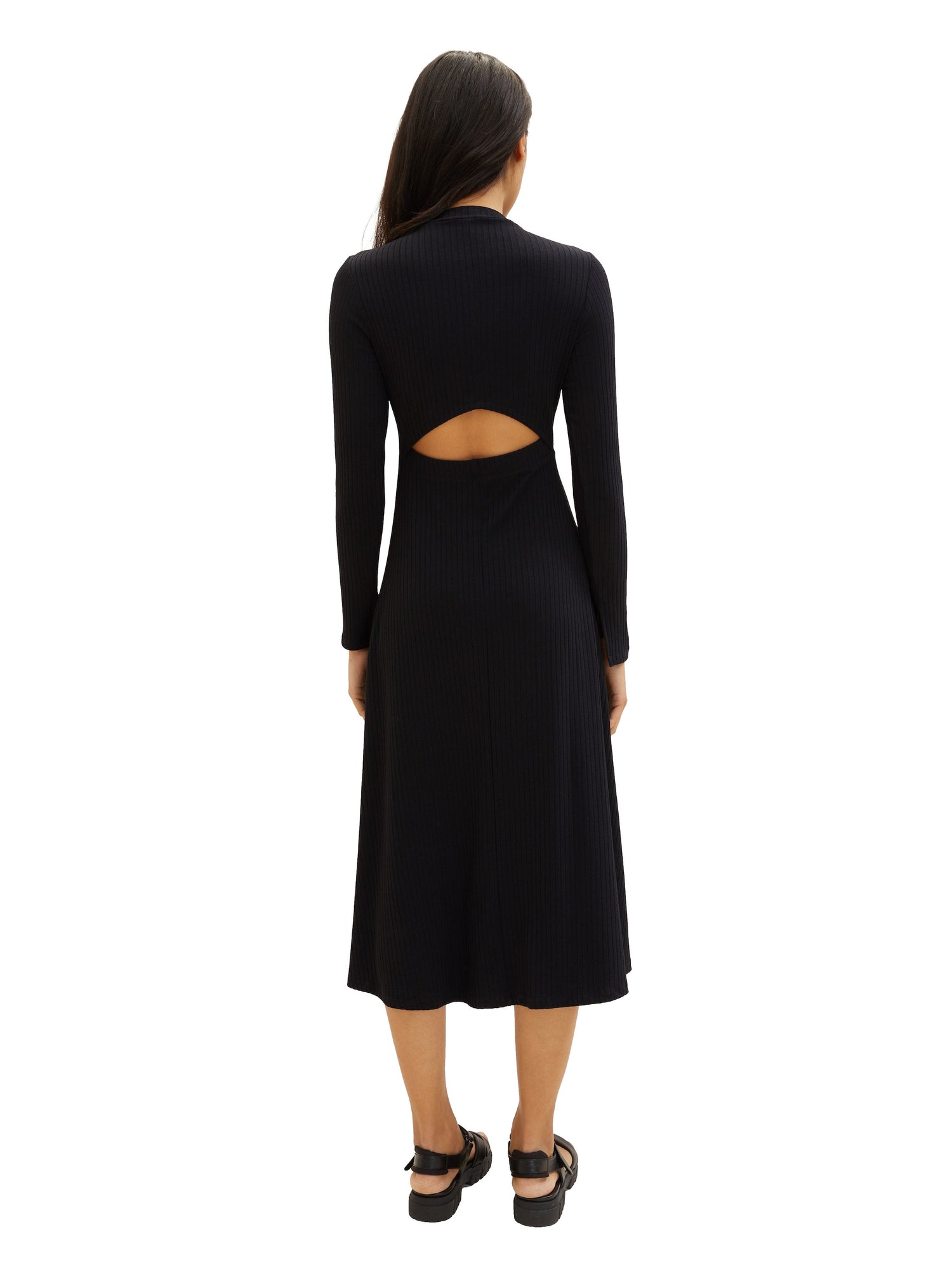 Long Sleeve Midi Dress With Back Cut Out_1038140_14482_04