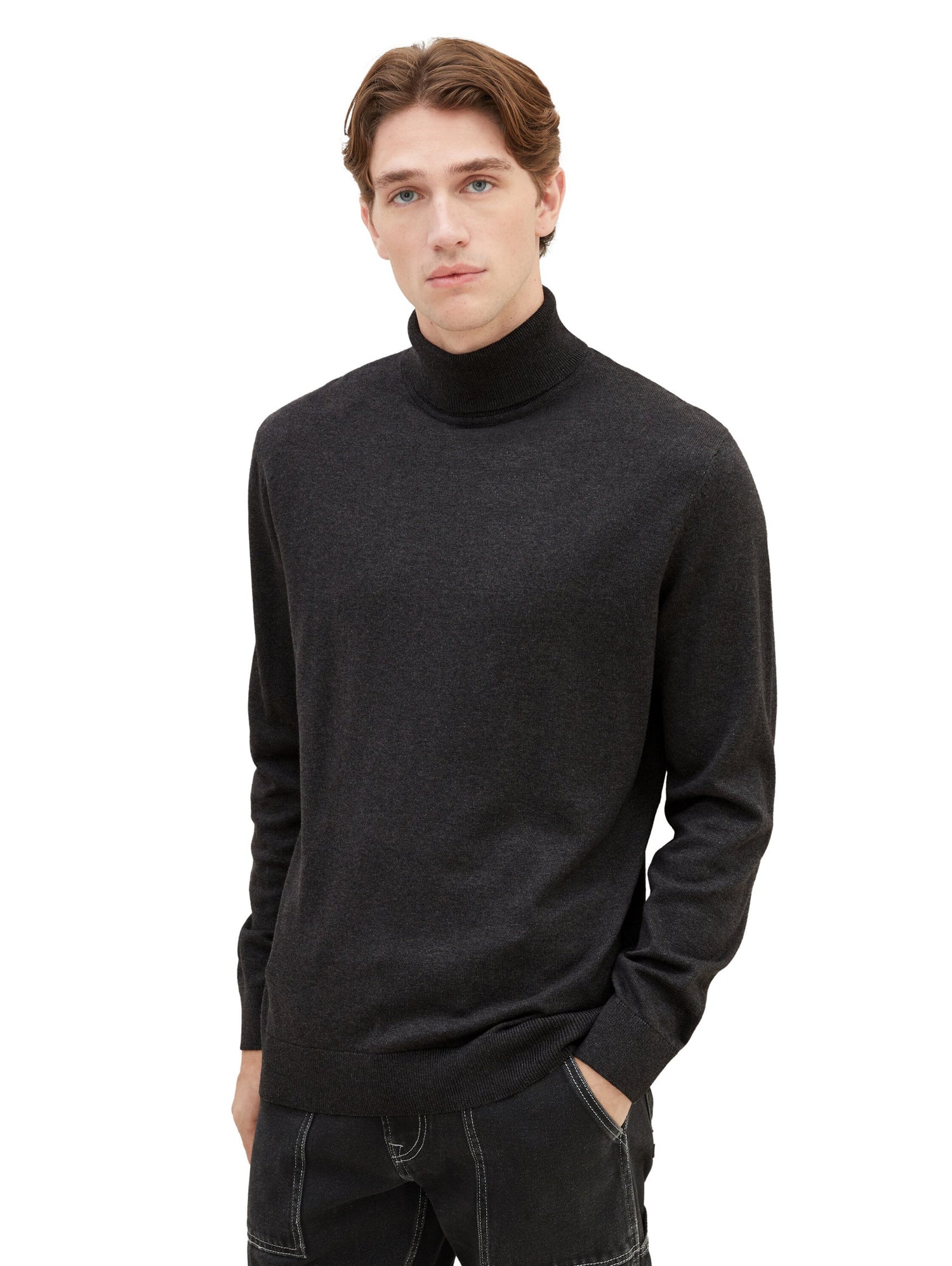 Turtleneck Long Sleeve Pullover_1038202_10617_02