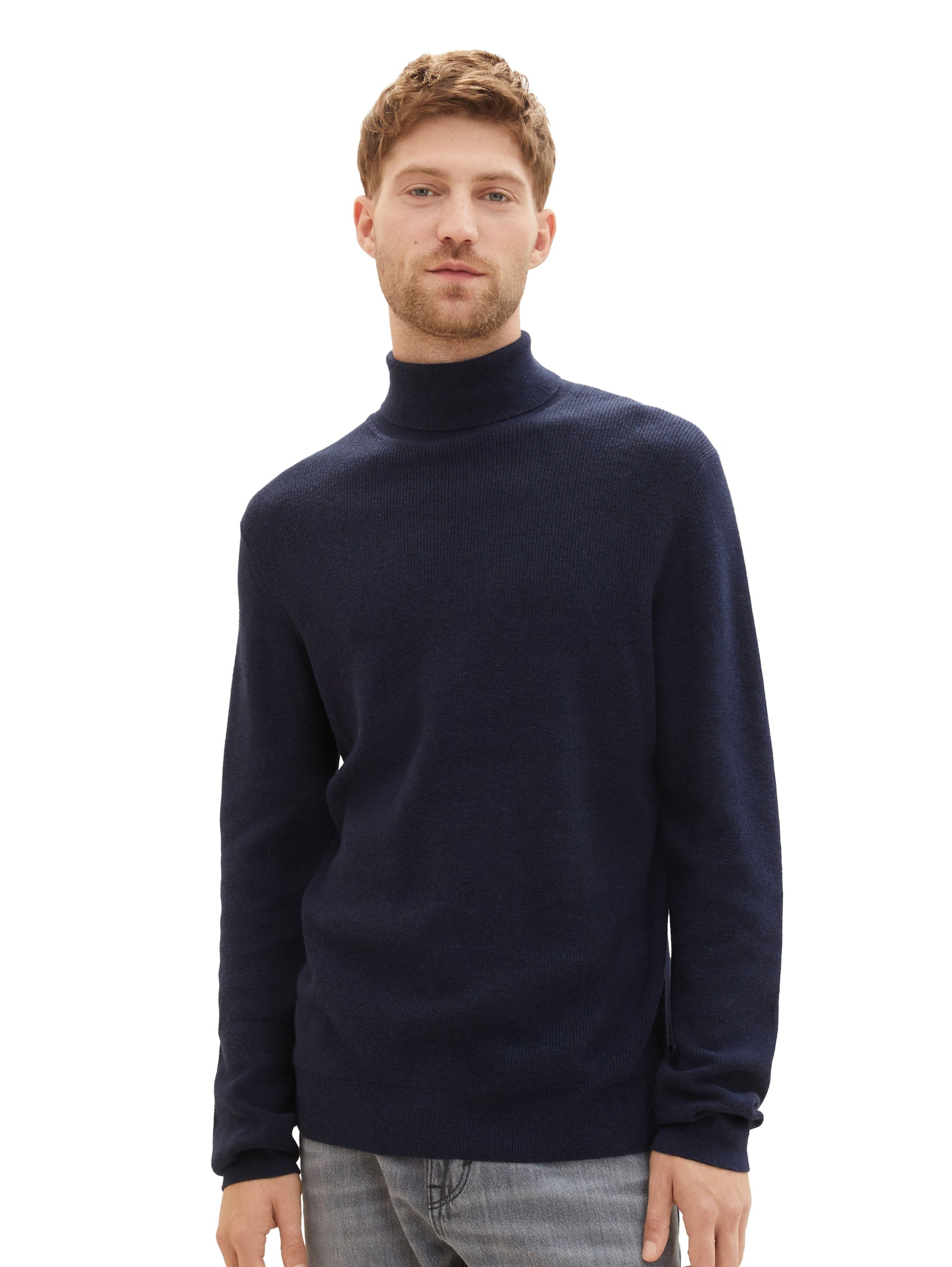 Knitted Pullover With Turtleneck_1038241_13160_06